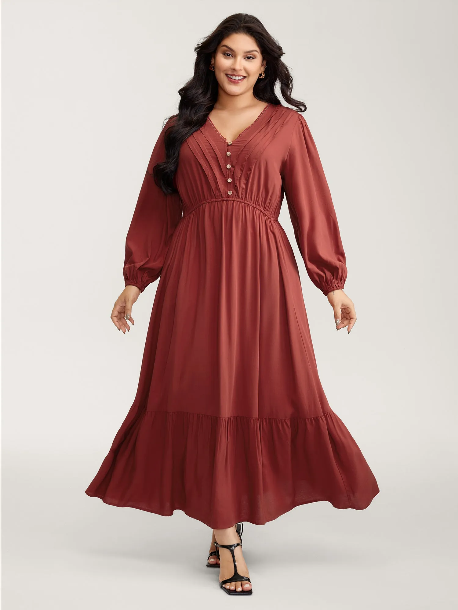 Pleated V-Neckline Tiered Maxi Dress sold by Bloomchic product image thumbnail 3