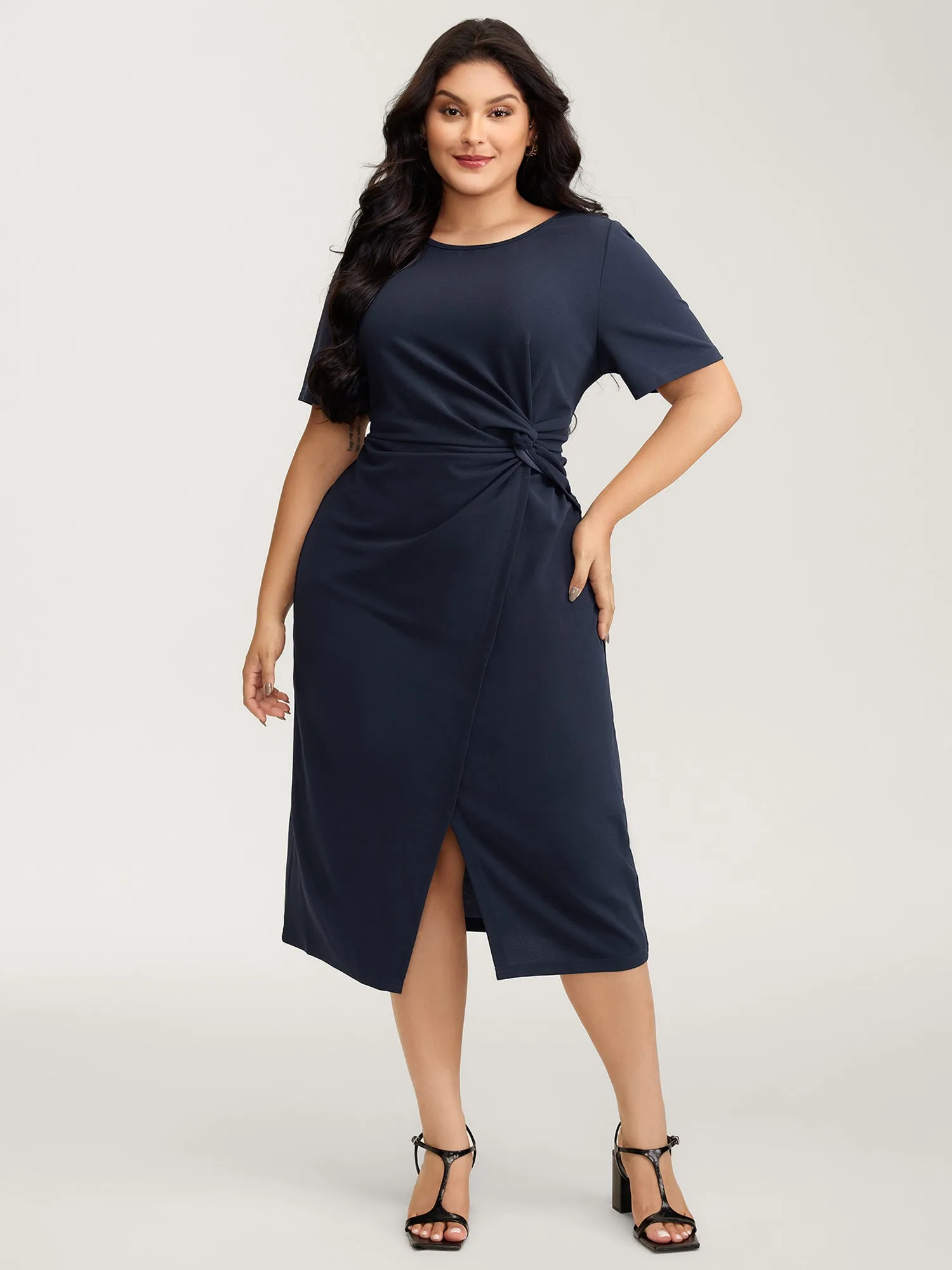 Half-Sleeve Split Front Sheath Midi Dress sold by Bloomchic product image thumbnail 3