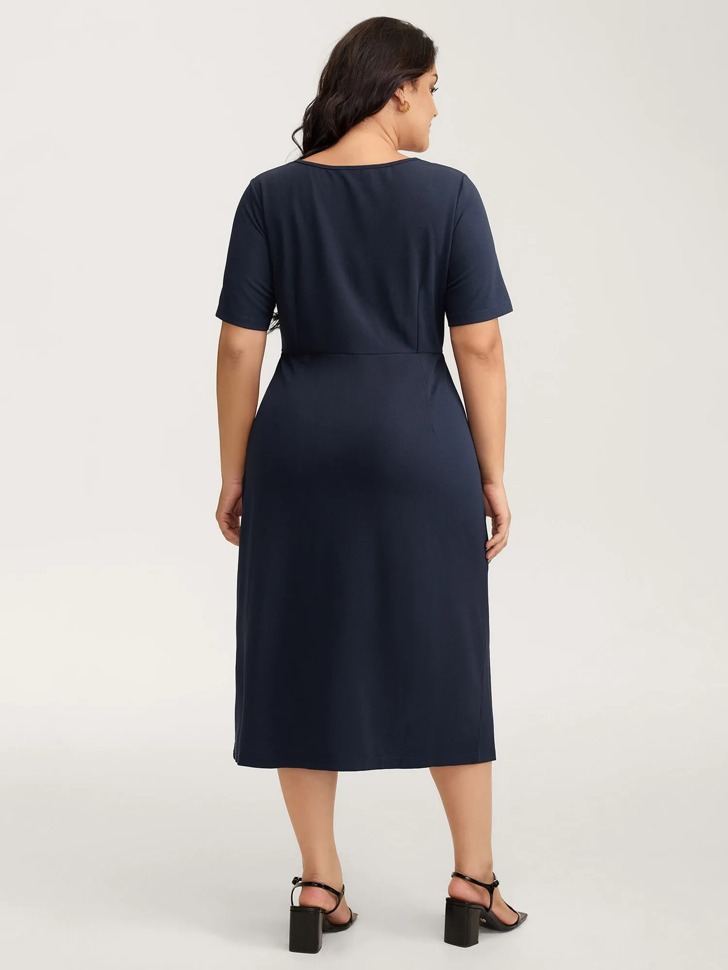 Half-Sleeve Split Front Sheath Midi Dress sold by Bloomchic product image thumbnail 4