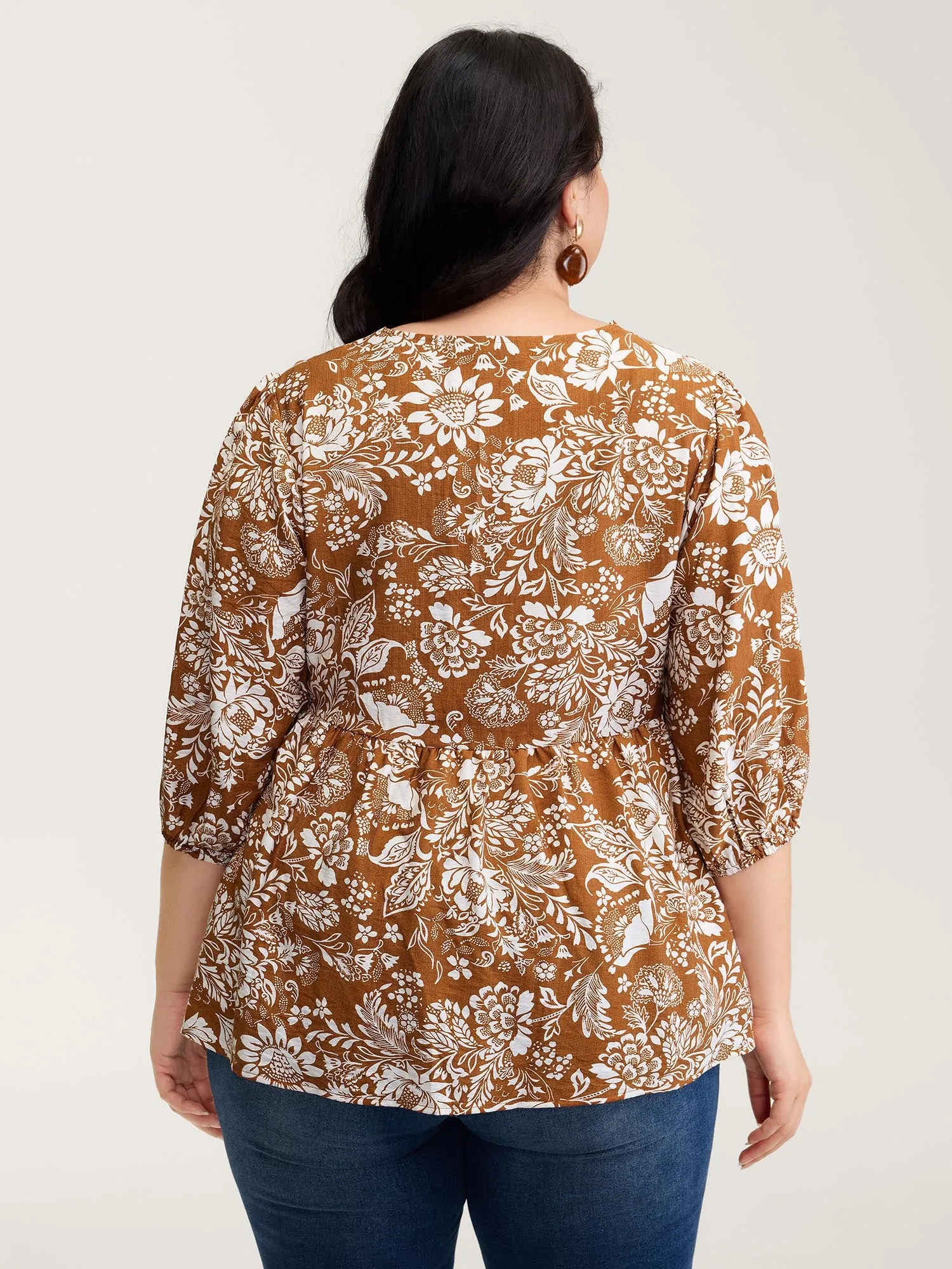 Floral Print Lace Neckline Pleated Blouse sold by Bloomchic product image thumbnail 4
