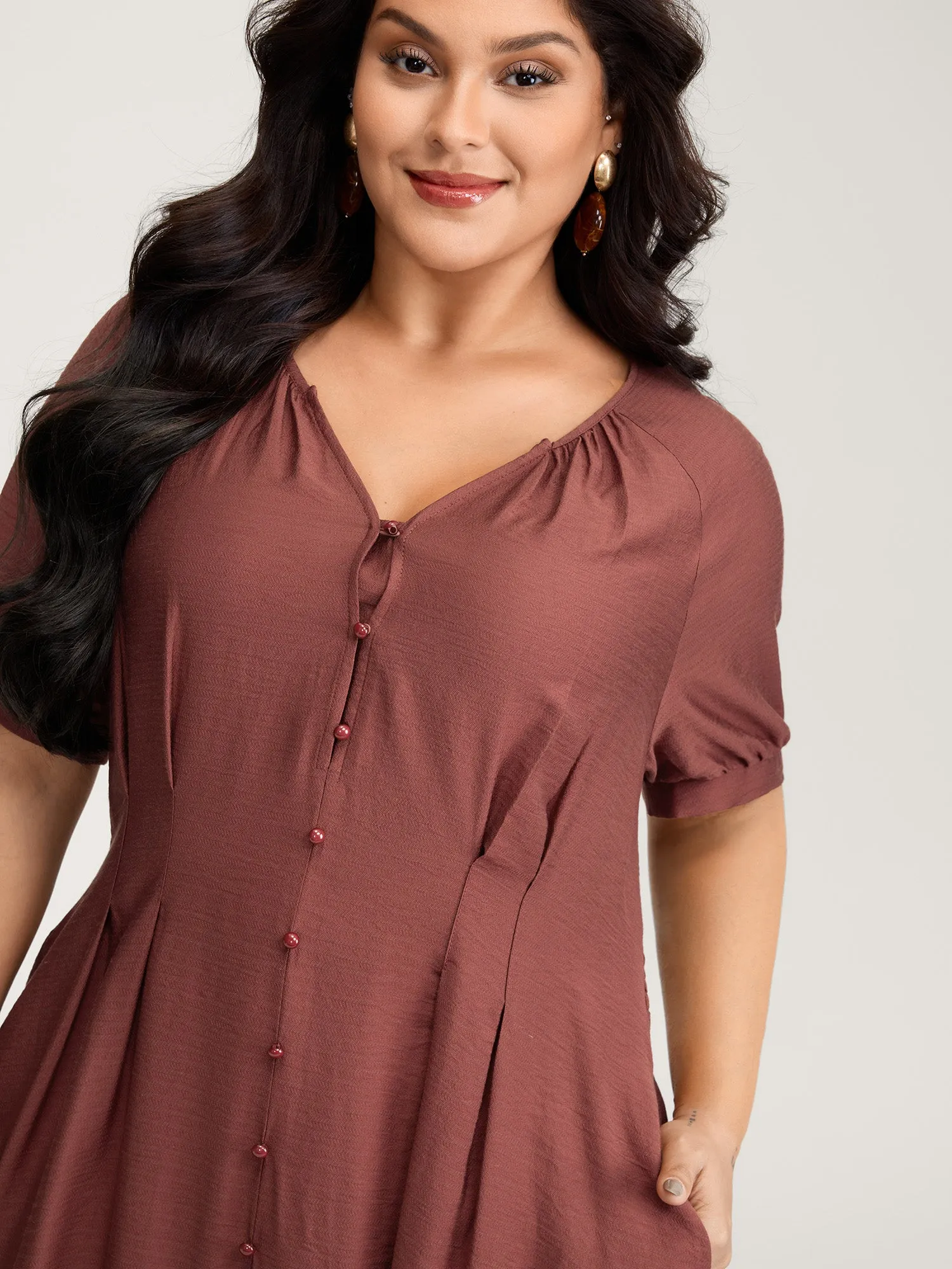 Textured Shirred Cinched-Waist Maxi Dress sold by Bloomchic product image thumbnail 2