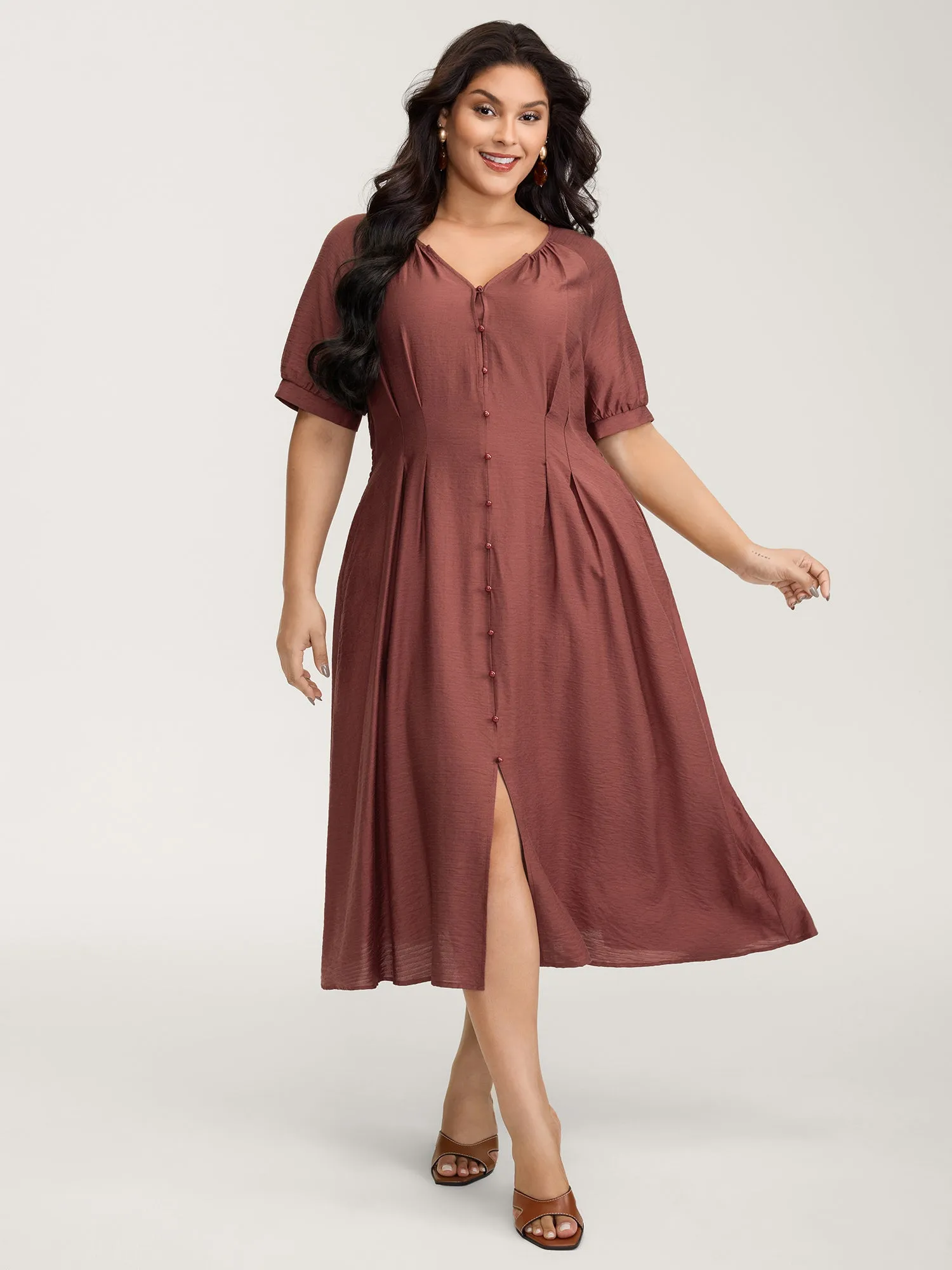 Textured Shirred Cinched-Waist Maxi Dress sold by Bloomchic product image thumbnail 3