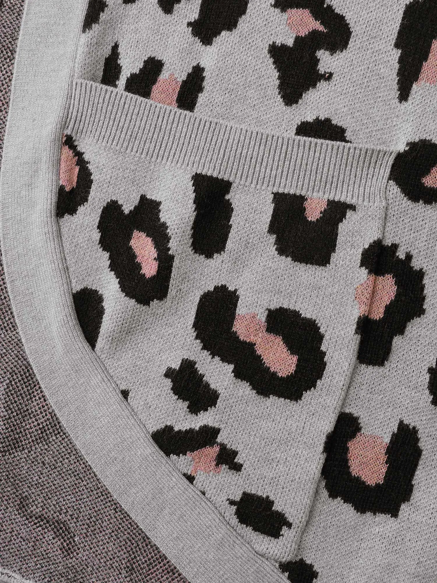 Leopard Print Arc Hem Pockets Knit Cardigan sold by Bloomchic product image thumbnail 5