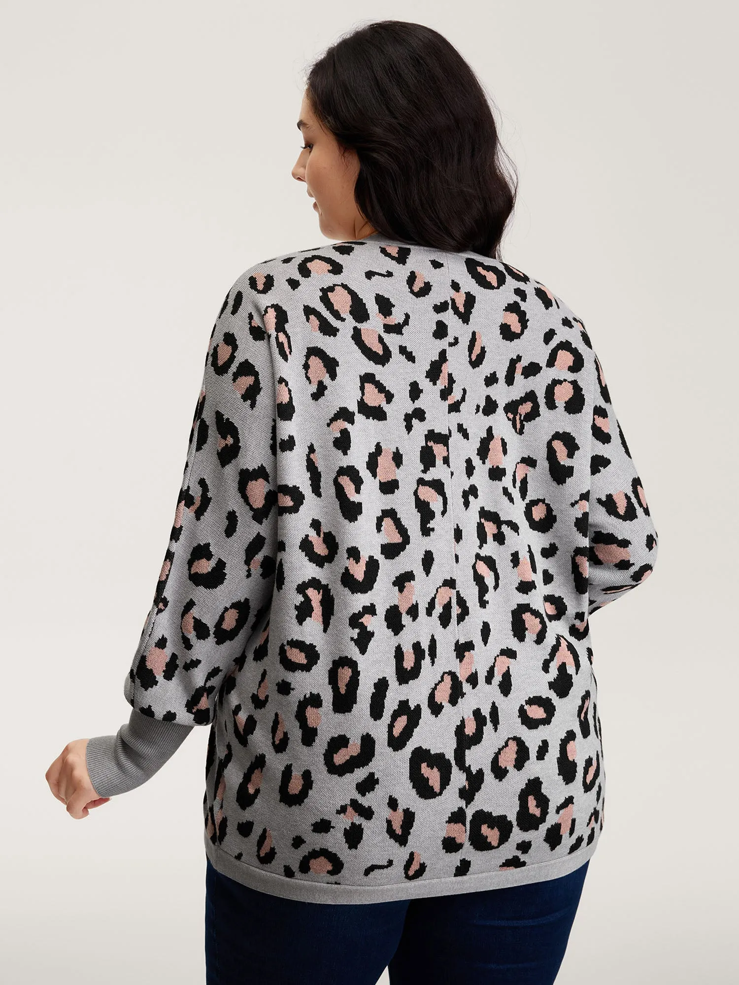 Leopard Print Arc Hem Pockets Knit Cardigan sold by Bloomchic product image thumbnail 4