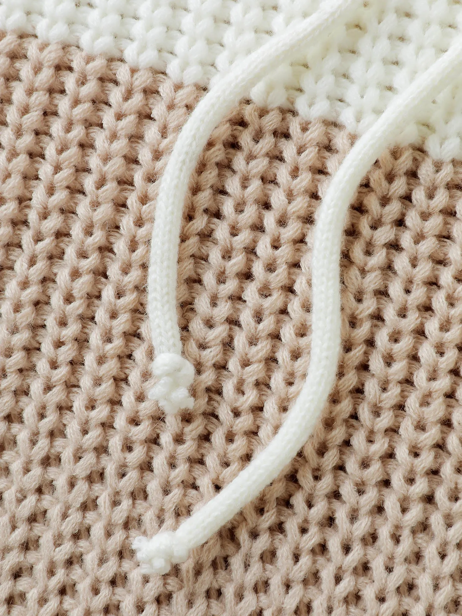 Colorblock Hooded Textured Pullover sold by Bloomchic product image thumbnail 5