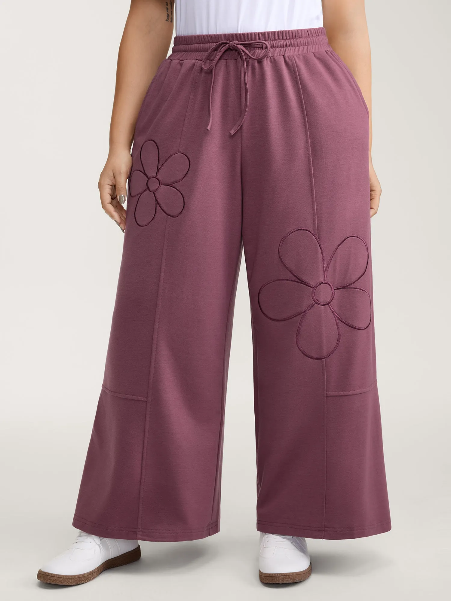 Applique Embroidery Drawstring Wide-Leg Pants sold by Bloomchic