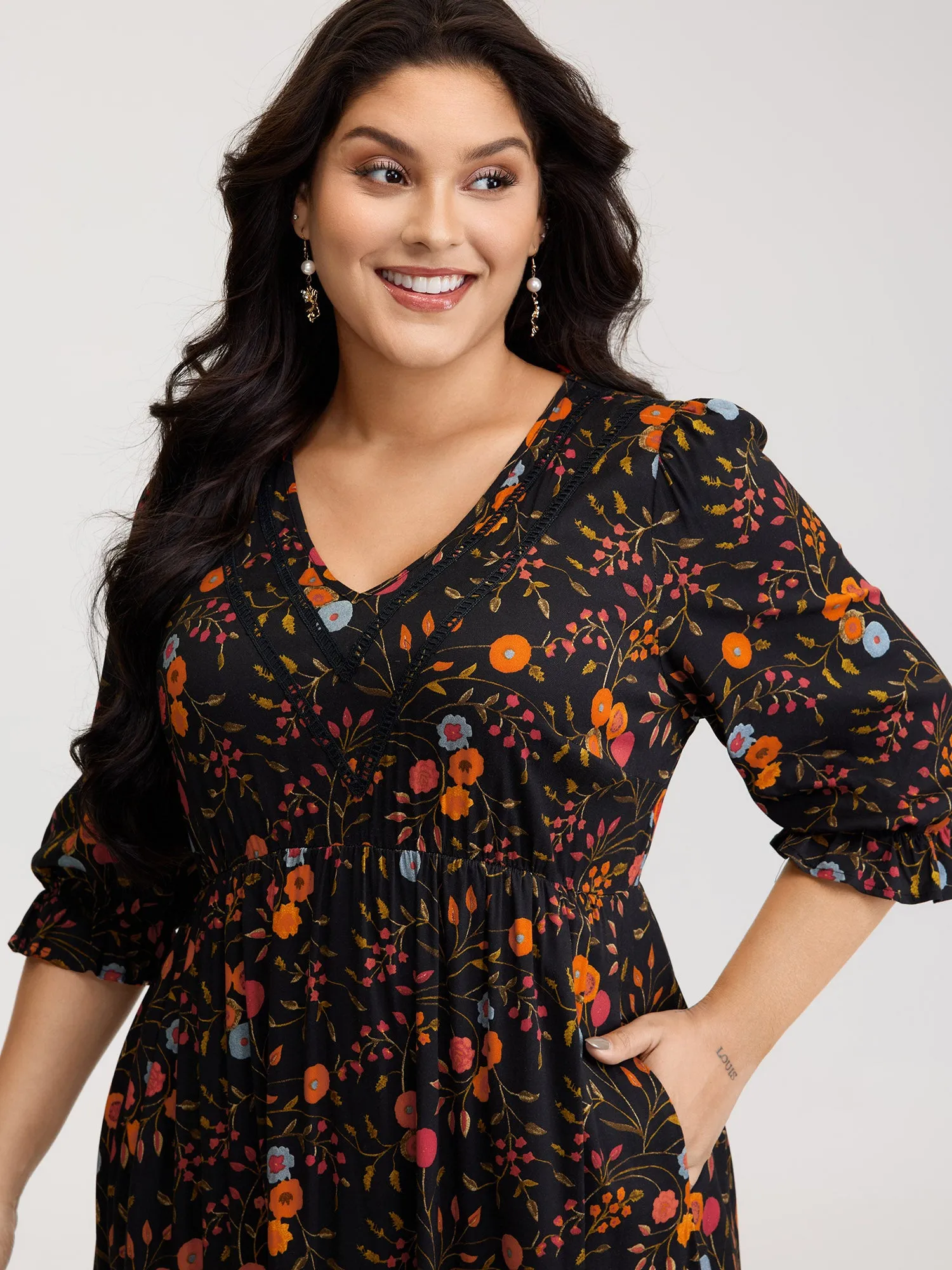 Floral Branch Print Lace Trim Maxi Dress sold by Bloomchic product image thumbnail 2