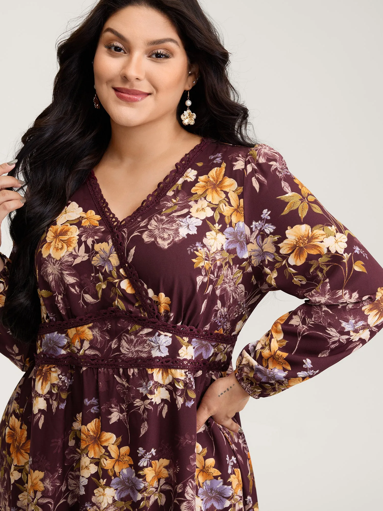 Floral Lace Print Pockets Maxi Dress sold by Bloomchic product image thumbnail 2