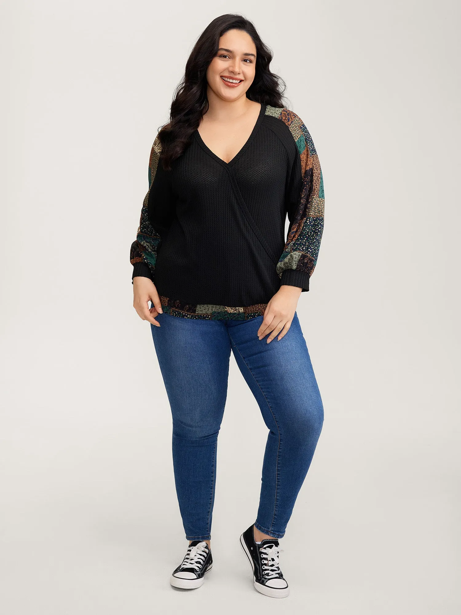 Textured Lace Trim Contrast Sleeve Sweatshirt sold by Bloomchic product image thumbnail 3