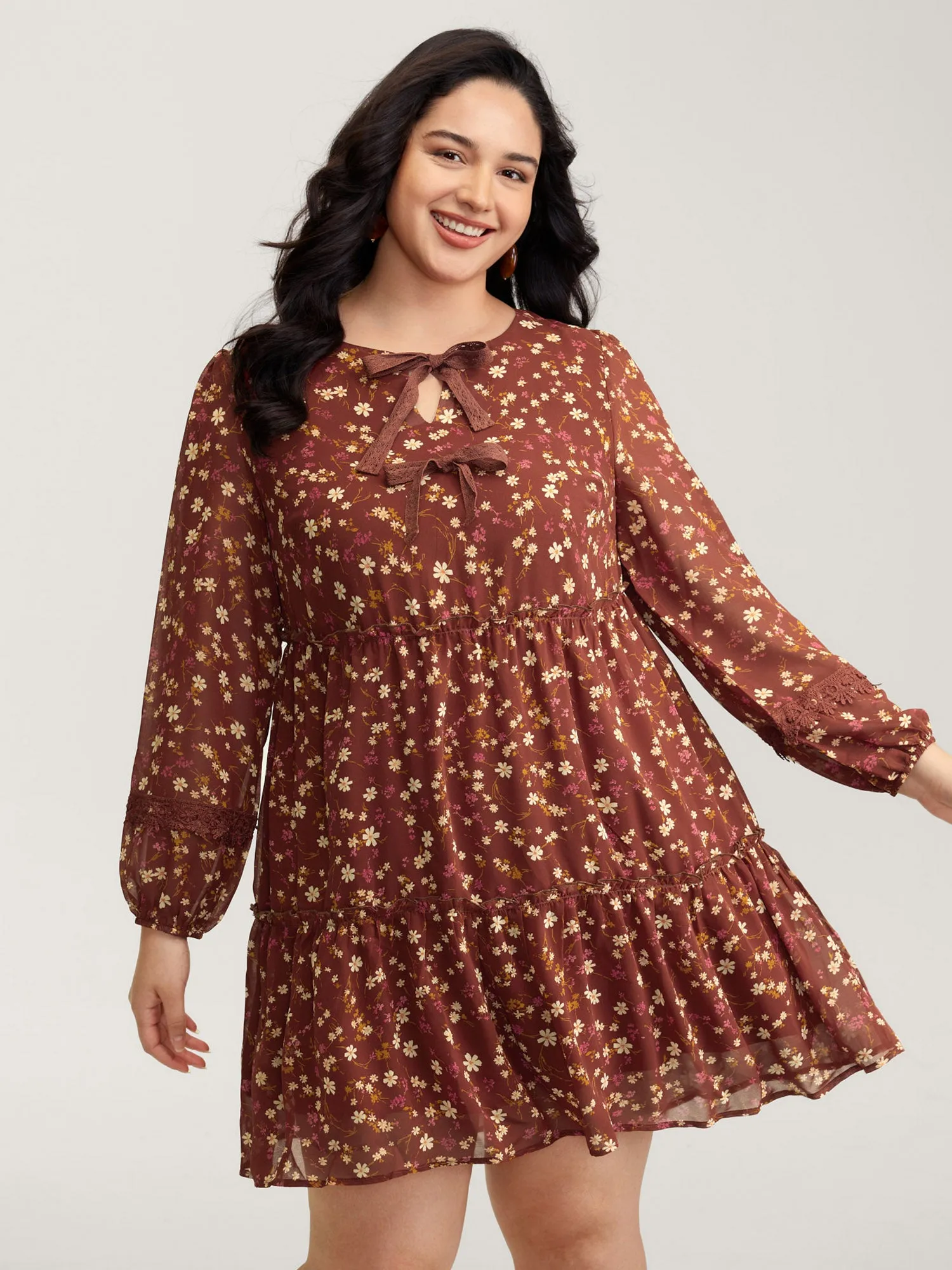 Bowknot Neckline Lace Trim Knee-Length Dress sold by Bloomchic