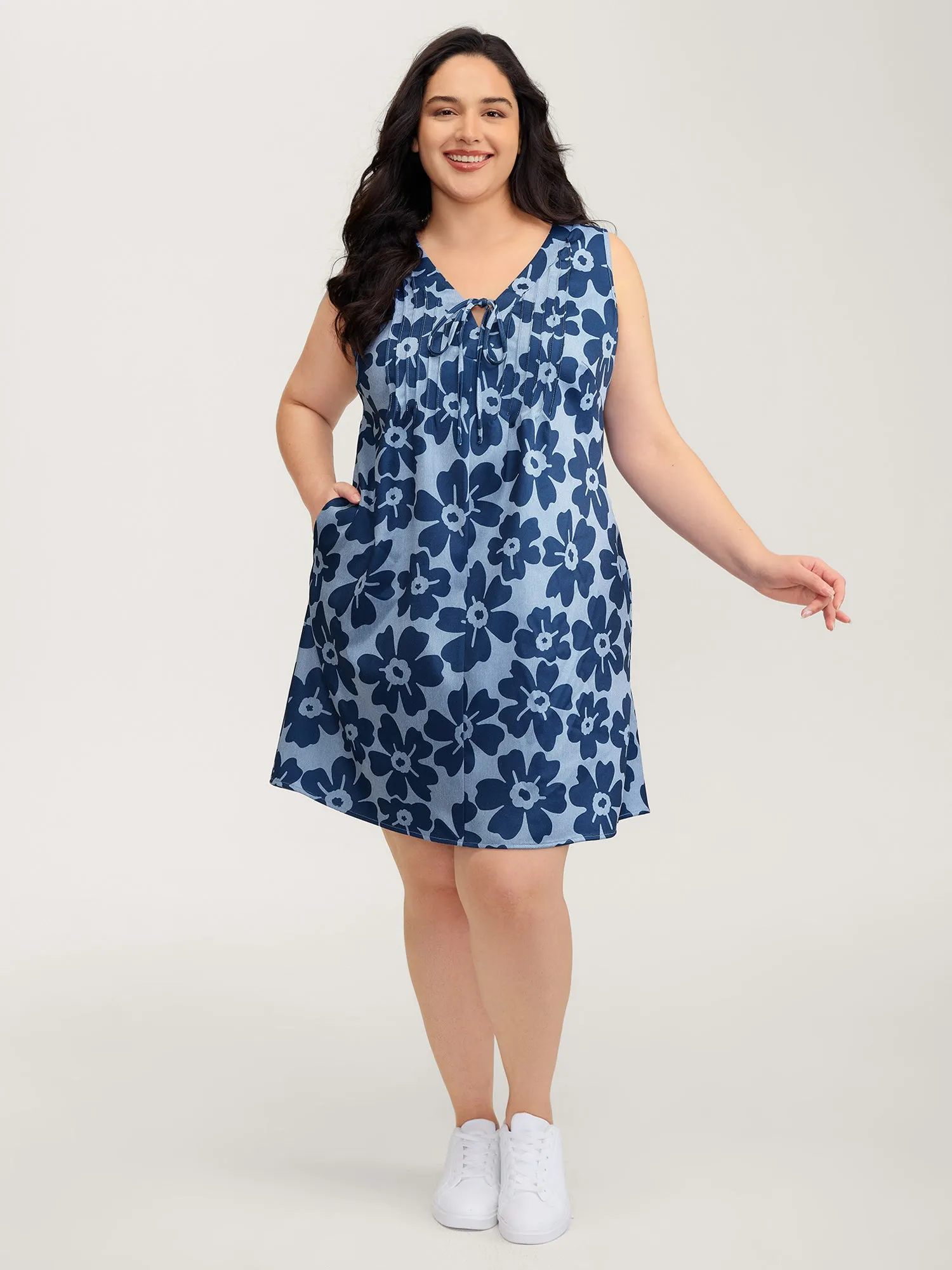 Floral Denim-Like Knee-Length Dress sold by Bloomchic product image thumbnail 3