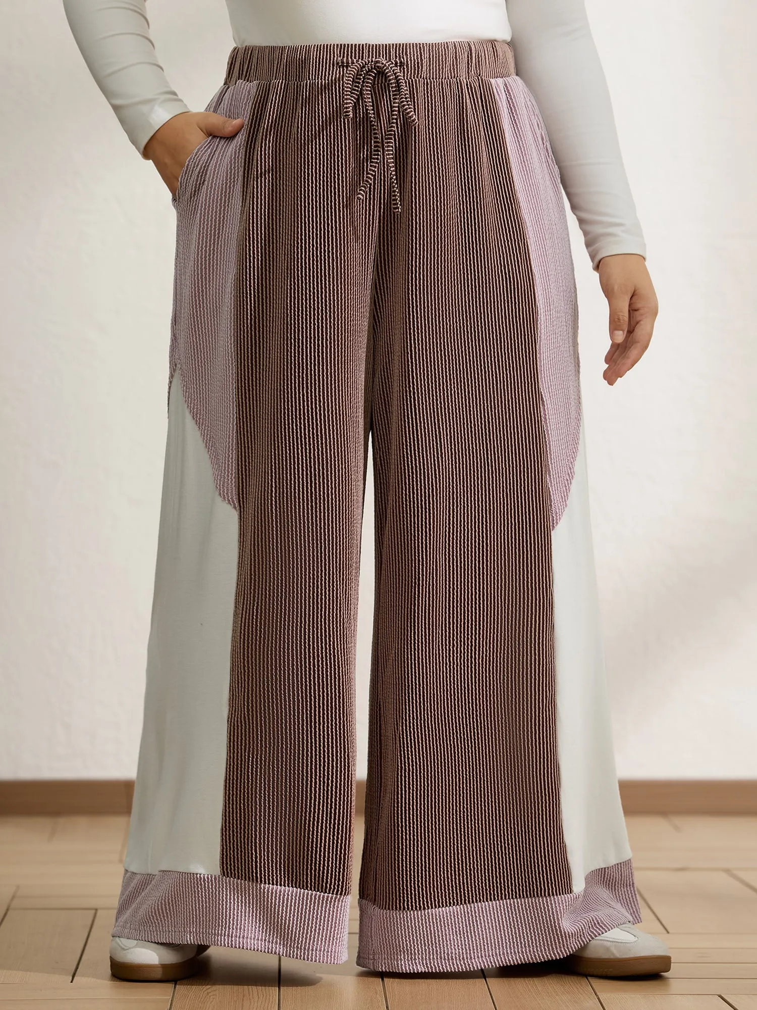 Colorblock Waist Drawstring Wide-Leg Pants sold by Bloomchic product image thumbnail 2