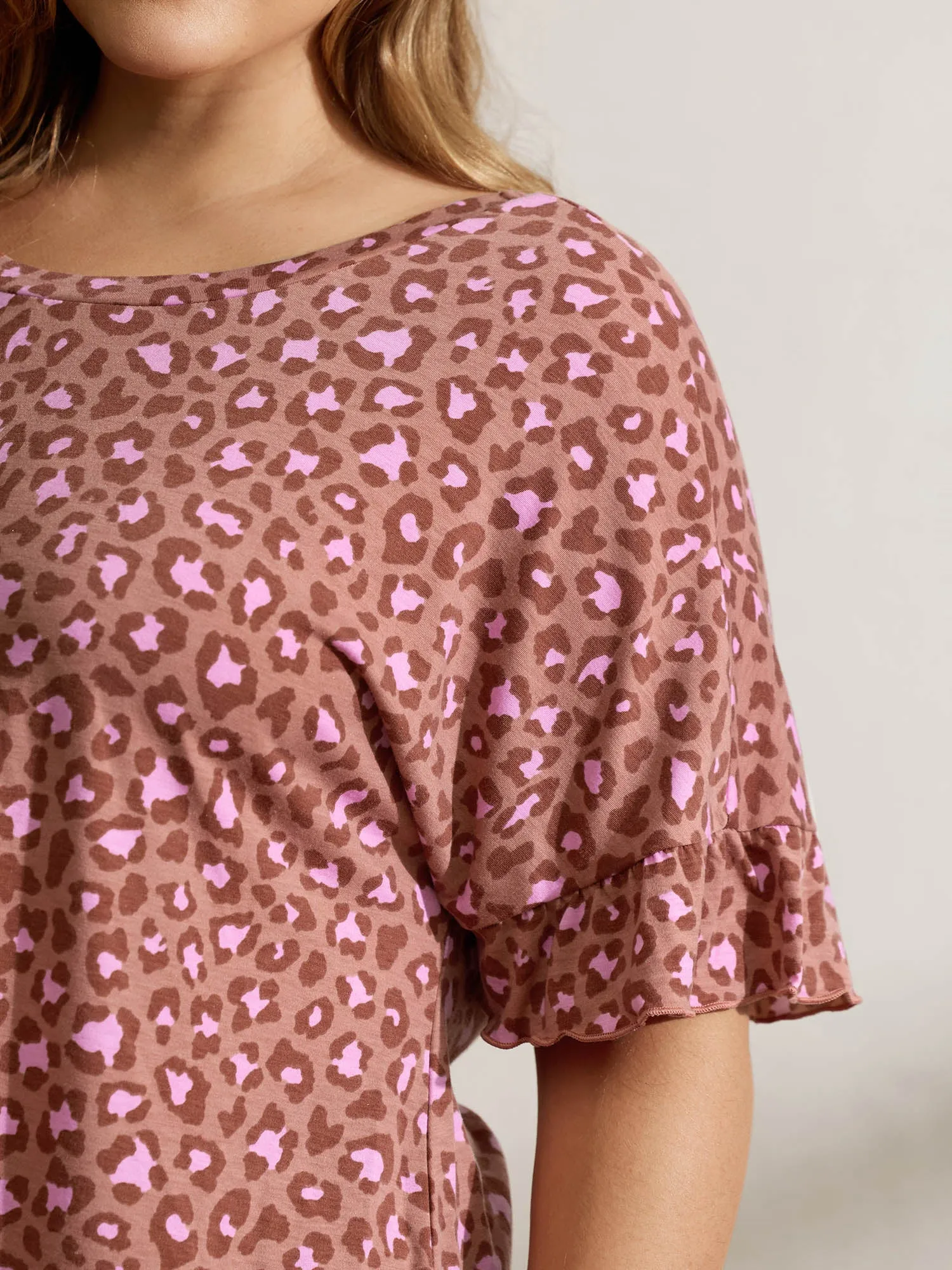 Blushing Leopard Print Cross-Strap Back T-Shirt sold by Bloomchic product image thumbnail 4