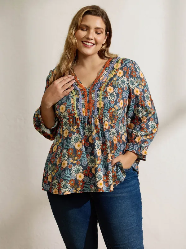 Cozy Floral Print Lace Trim Blouse sold by Bloomchic