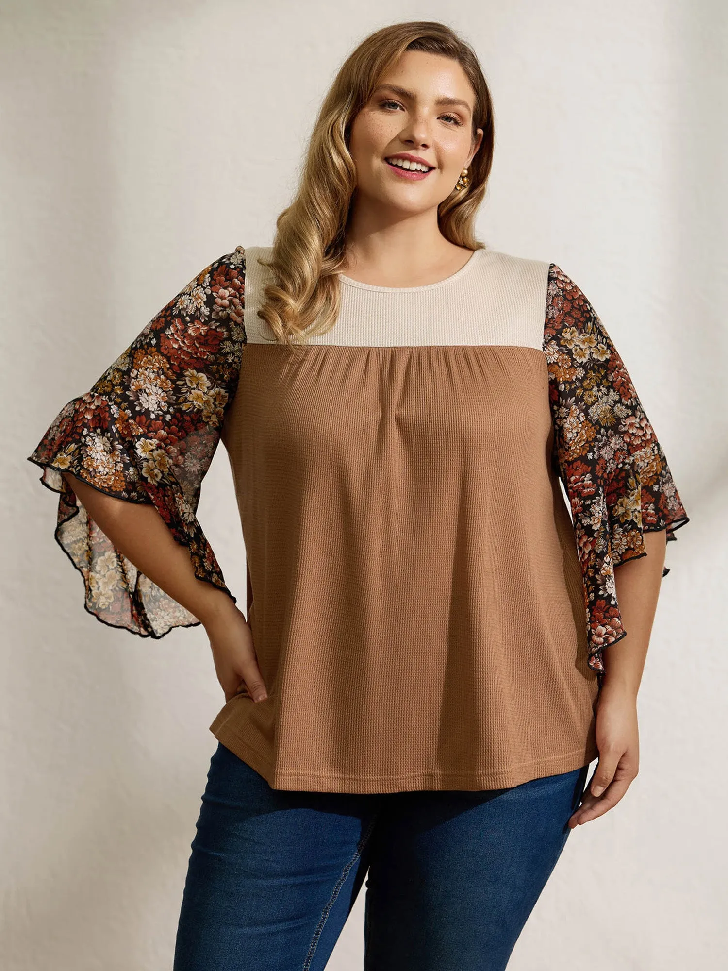 Colorblock Floral Sleeve Flowy Knit Top sold by Bloomchic product image thumbnail 2
