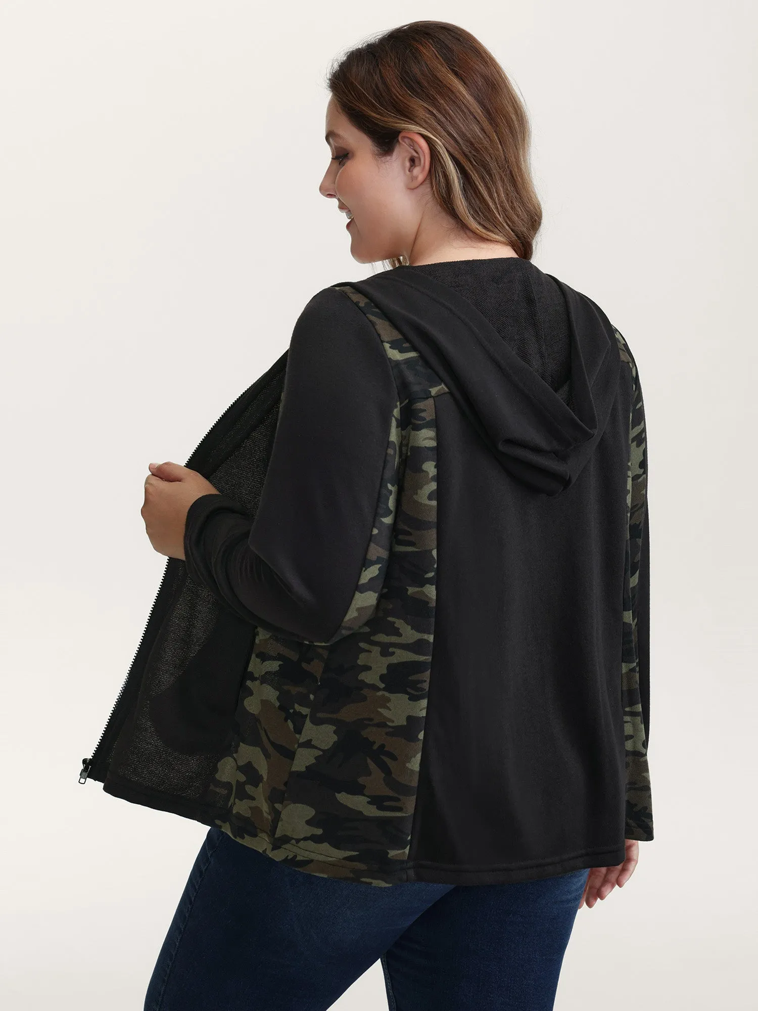 Camouflage Print Contrast Zipper Jacket sold by Bloomchic product image thumbnail 5