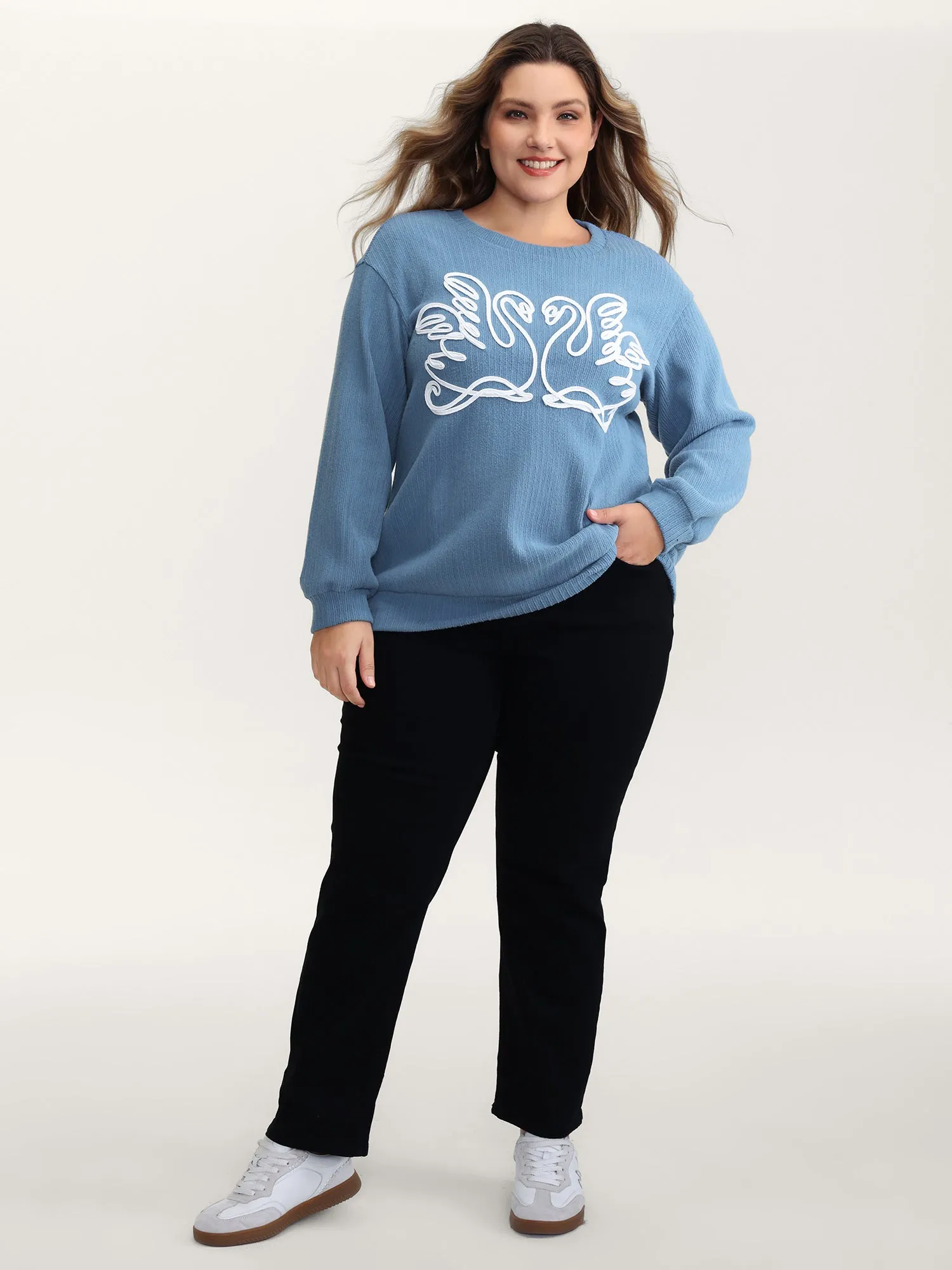 Swan Embroidered Pattern Relaxed-Fit Sweatshirt sold by Bloomchic product image thumbnail 3