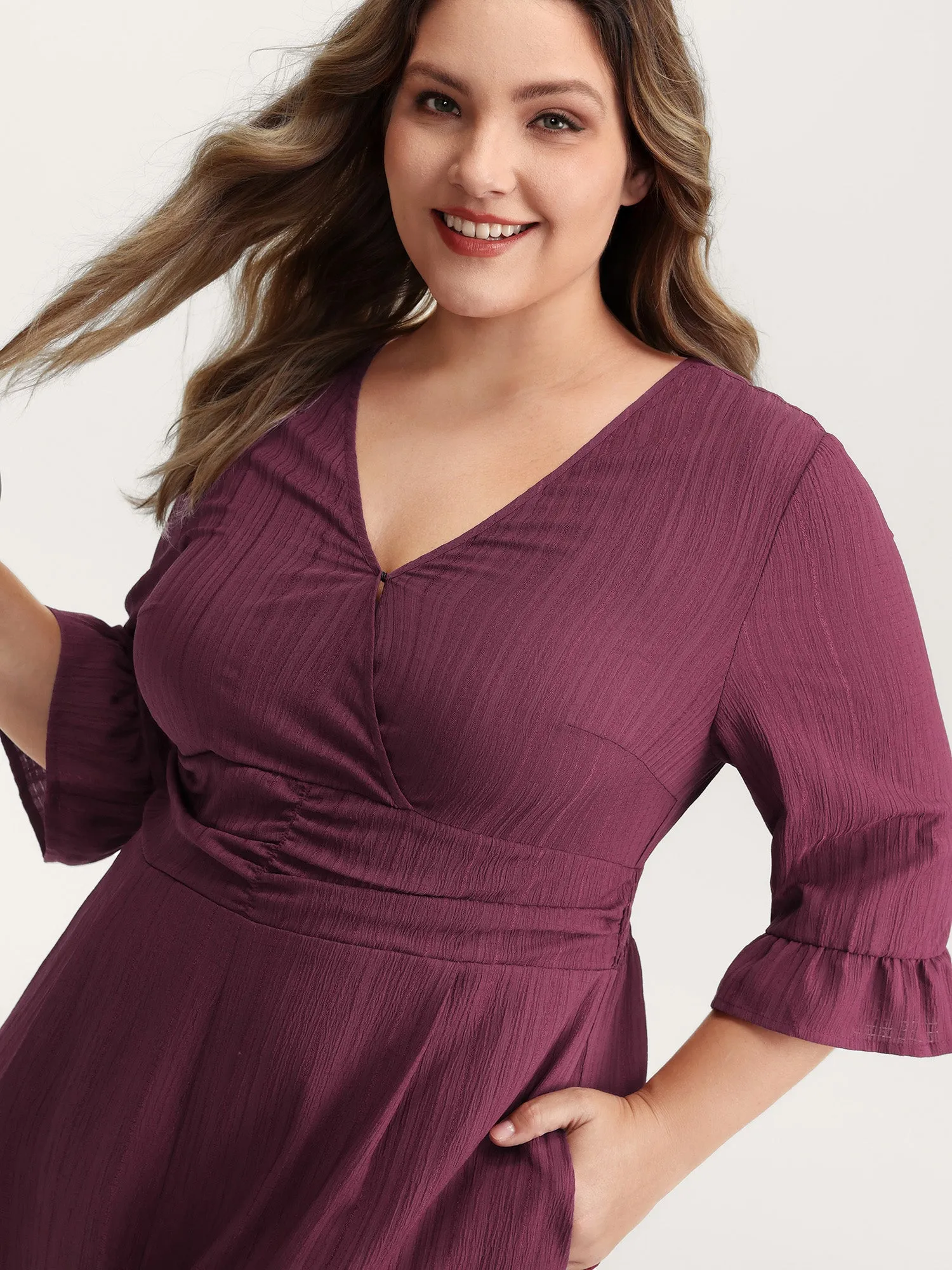 Wide Pleated Waist Backless Tie Jumpsuit sold by Bloomchic product image thumbnail 2