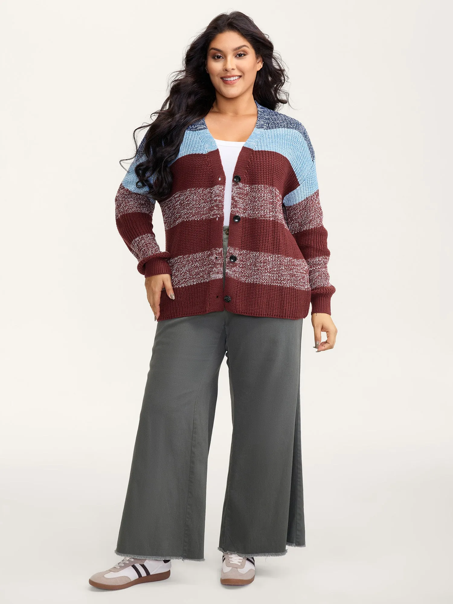 Colorblock Buttons V-Neck Knit Cardigan sold by Bloomchic product image thumbnail 3