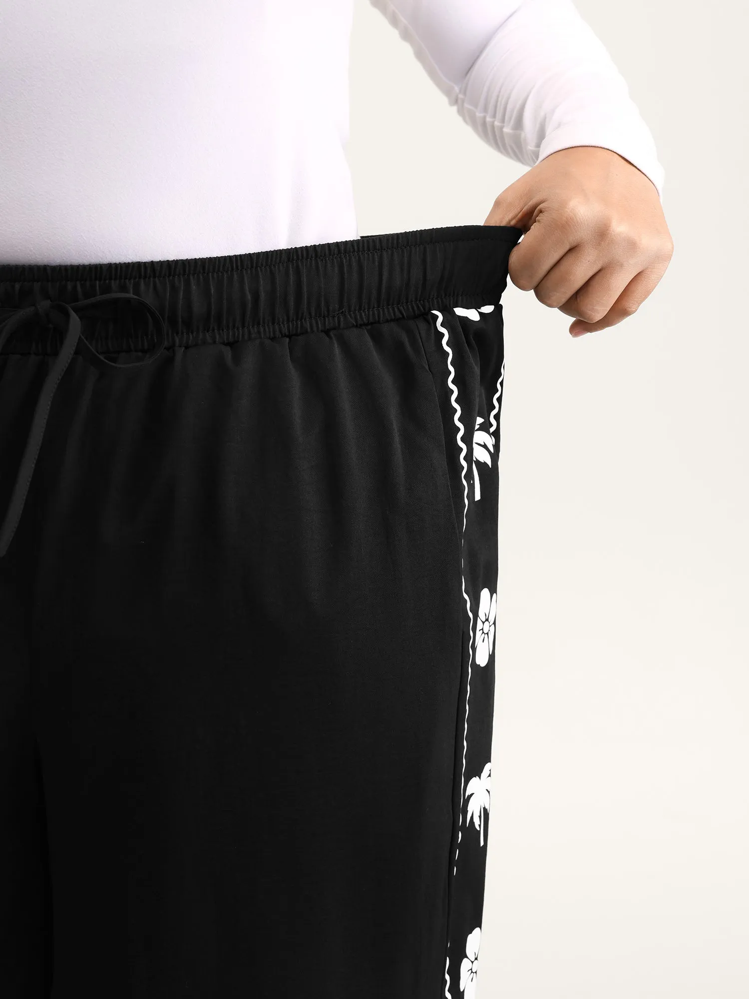 Floral Side Drawstring Wide-Leg Pants sold by Bloomchic product image thumbnail 4