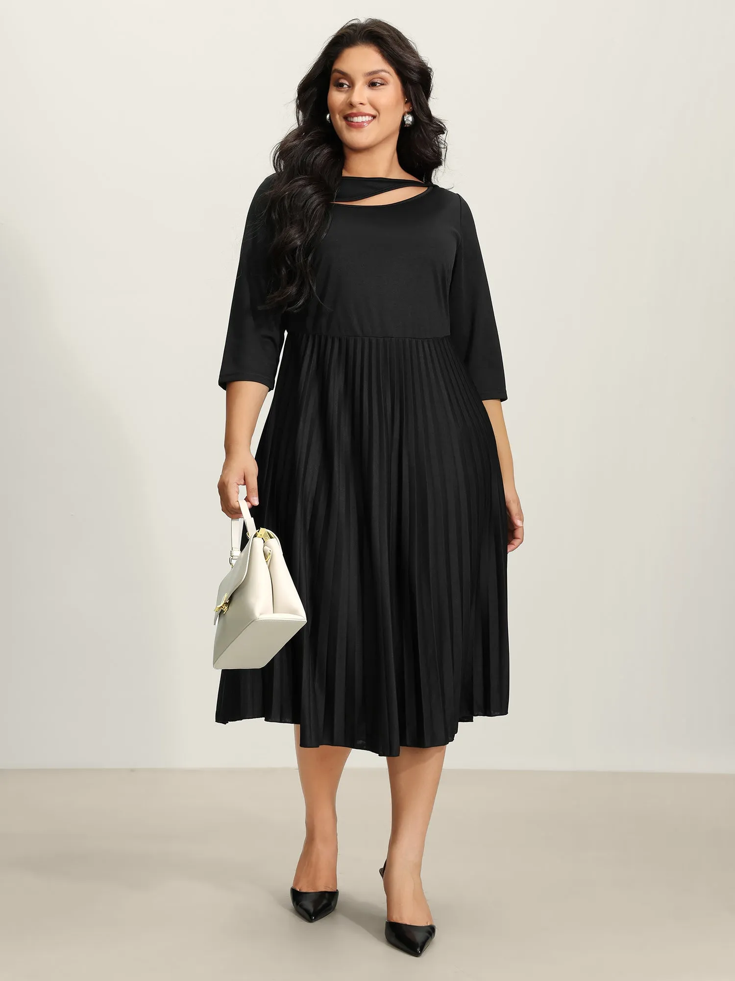 Neck Cut-Out Pleated Stretchy Midi Dress sold by Bloomchic product image thumbnail 3