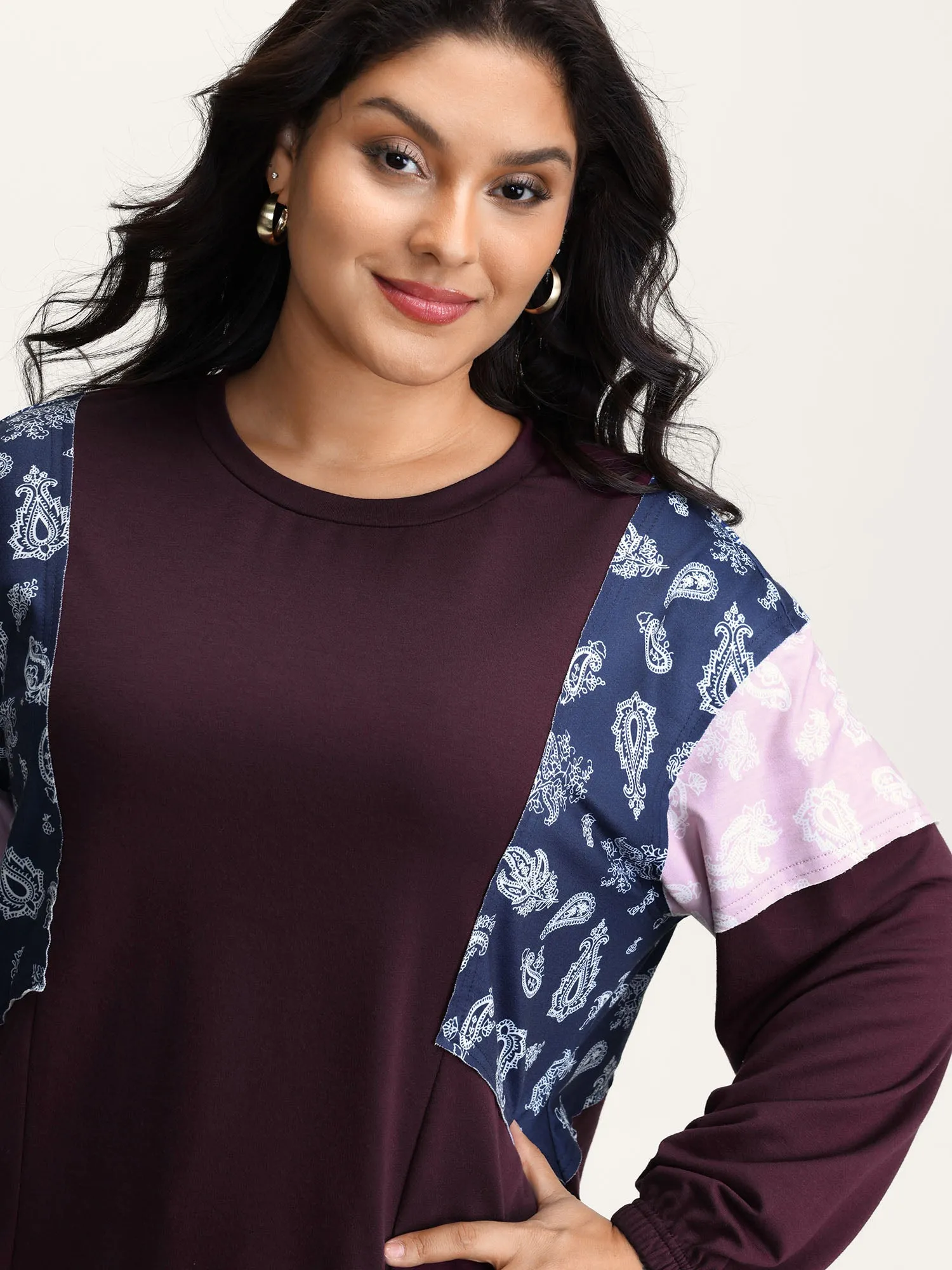 Floral Print Contrast Relaxed-Fit Sweatshirt sold by Bloomchic product image thumbnail 2
