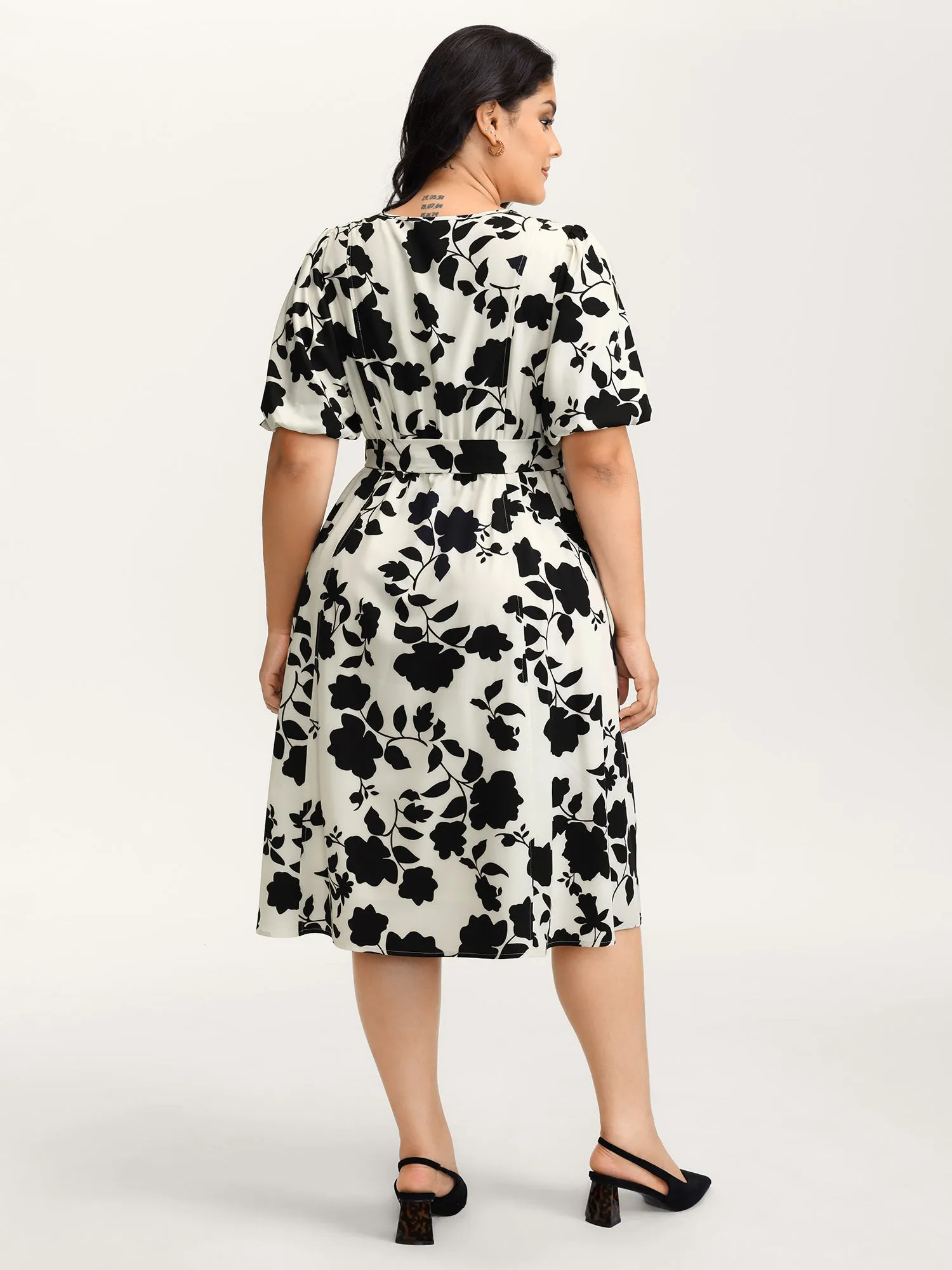 Silhouette Flower Puffy Sleeve Midi Dress sold by Bloomchic product image thumbnail 4