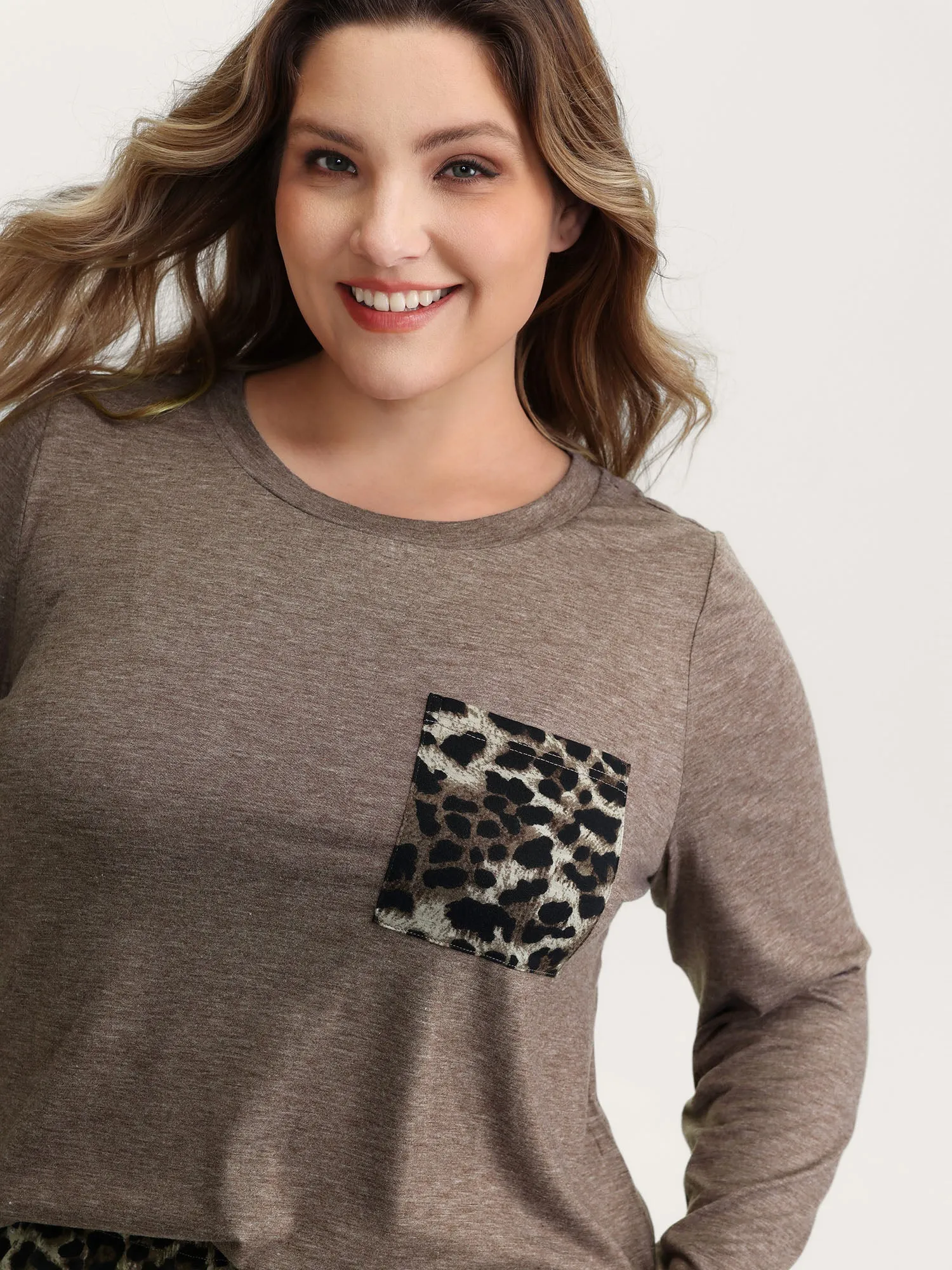 Leopard Print Contrast Lounge Set sold by Bloomchic product image thumbnail 3