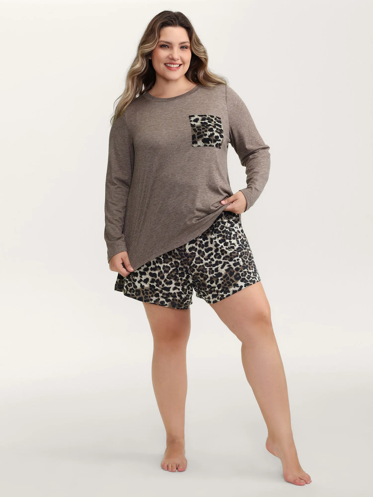 Leopard Print Contrast Lounge Set sold by Bloomchic