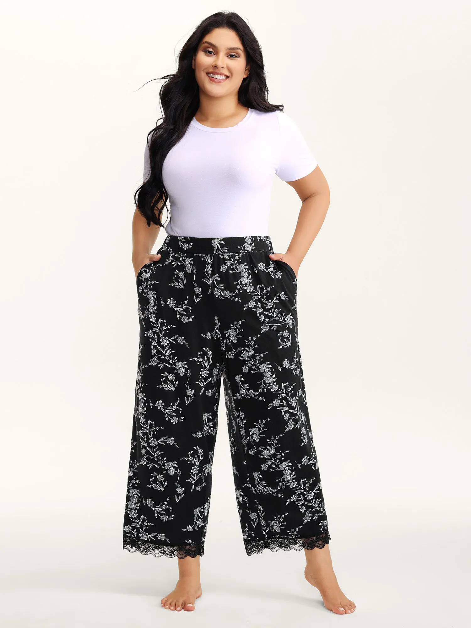 Romantic Floral Print Lace Lounge Bottoms sold by Bloomchic product image thumbnail 2