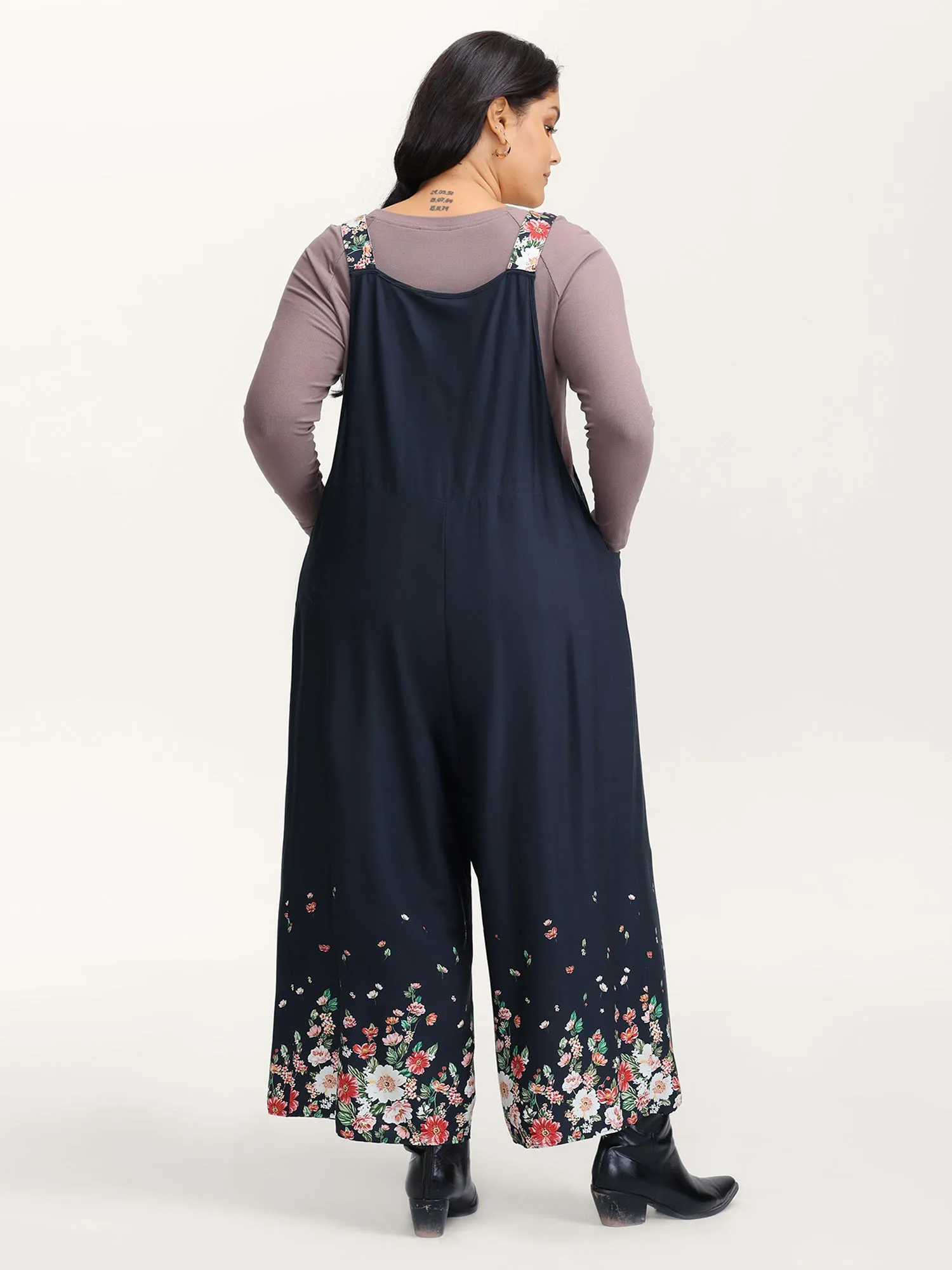 Floral Print Pockets Casual Jumpsuit sold by Bloomchic product image thumbnail 4