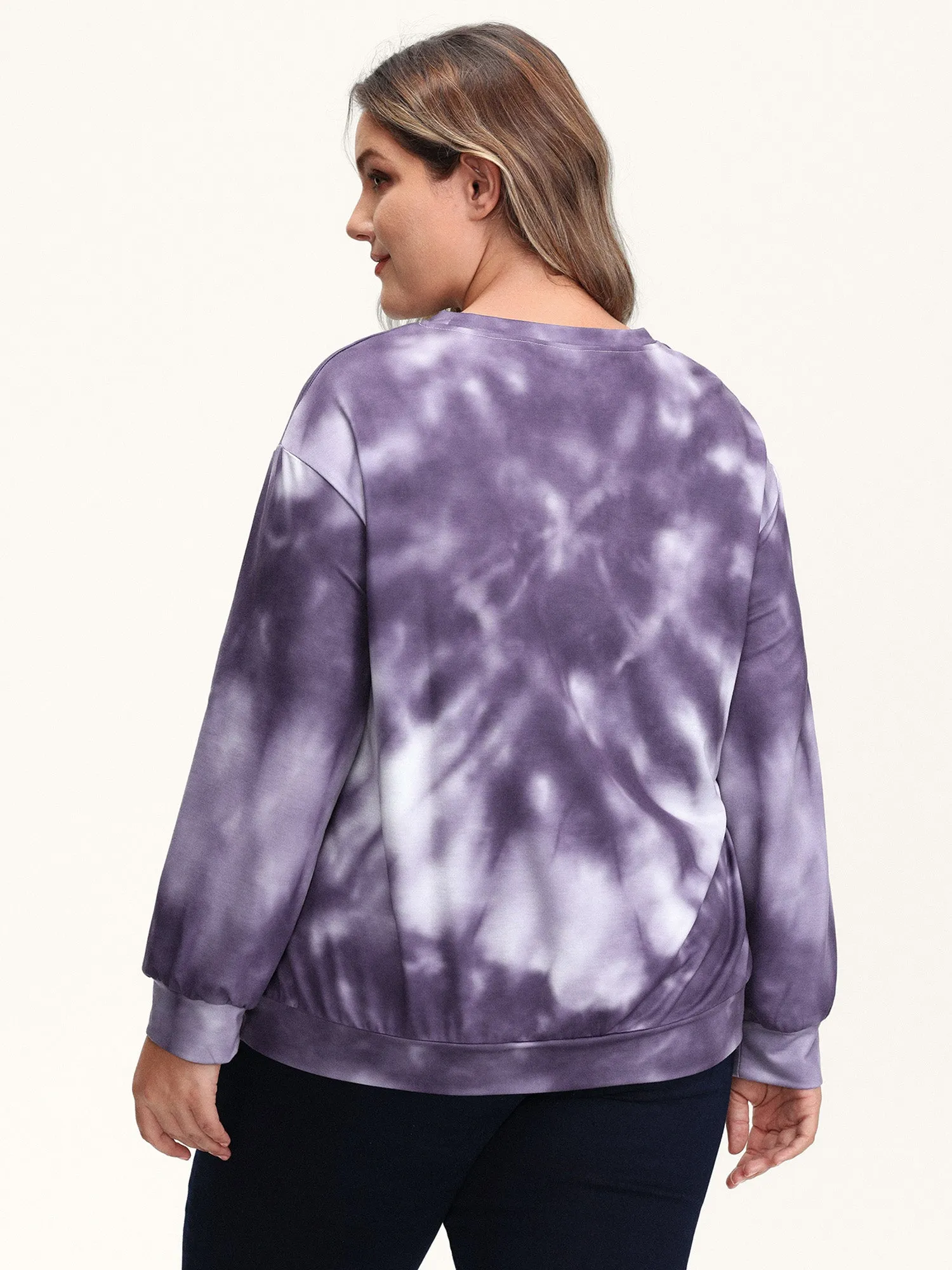 Heart Color Blend Relaxed-Fit Sweatshirt sold by Bloomchic product image thumbnail 4