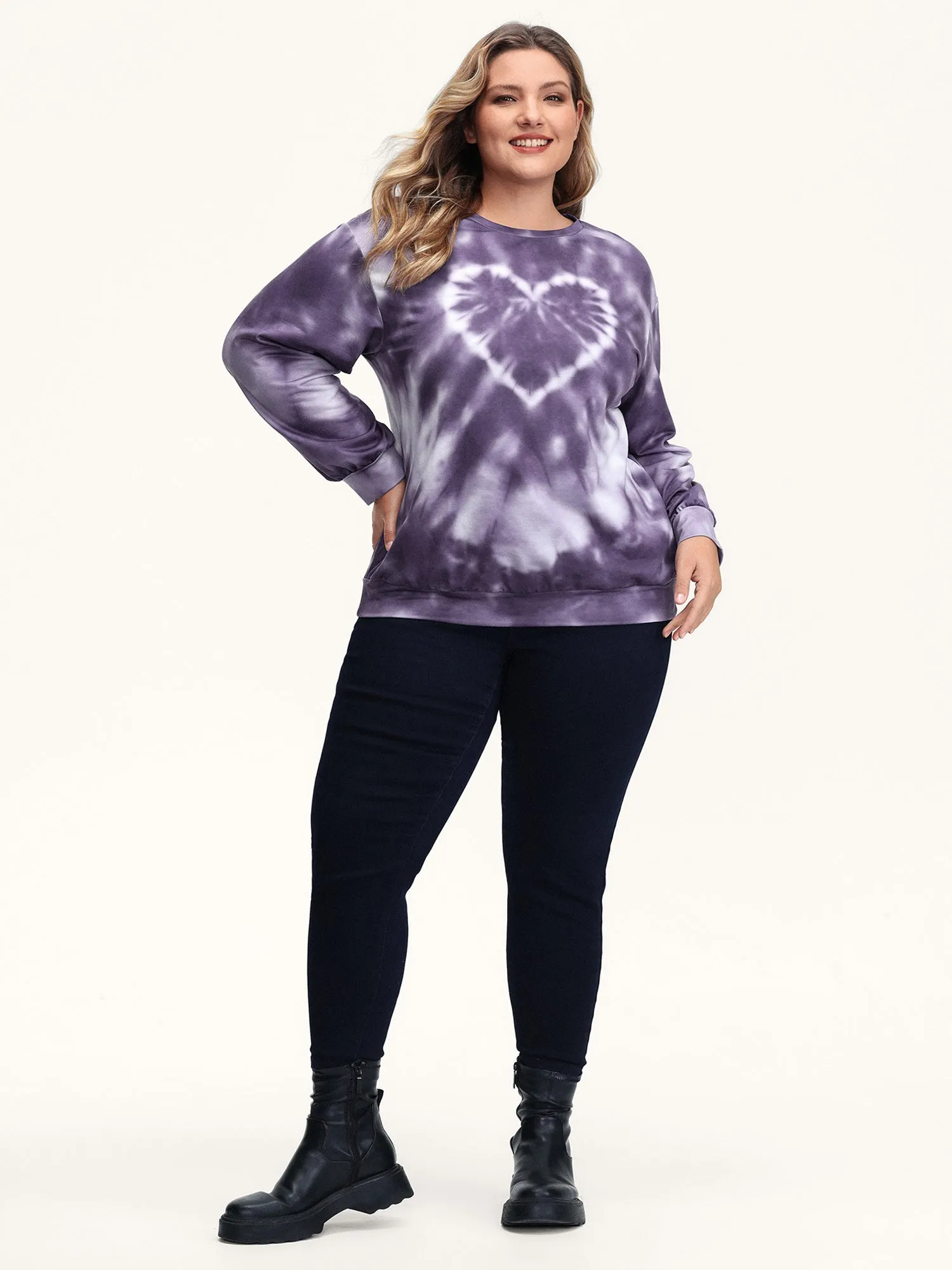 Heart Color Blend Relaxed-Fit Sweatshirt sold by Bloomchic product image thumbnail 3