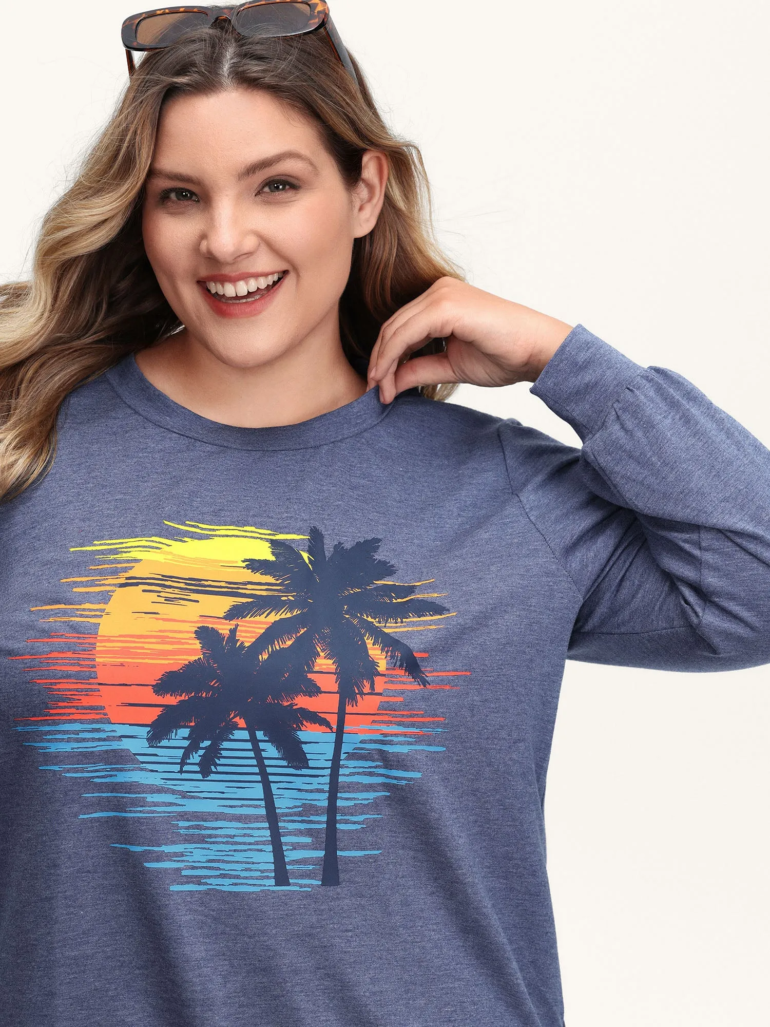 Heather Island Pattern Sweatshirt sold by Bloomchic product image thumbnail 2