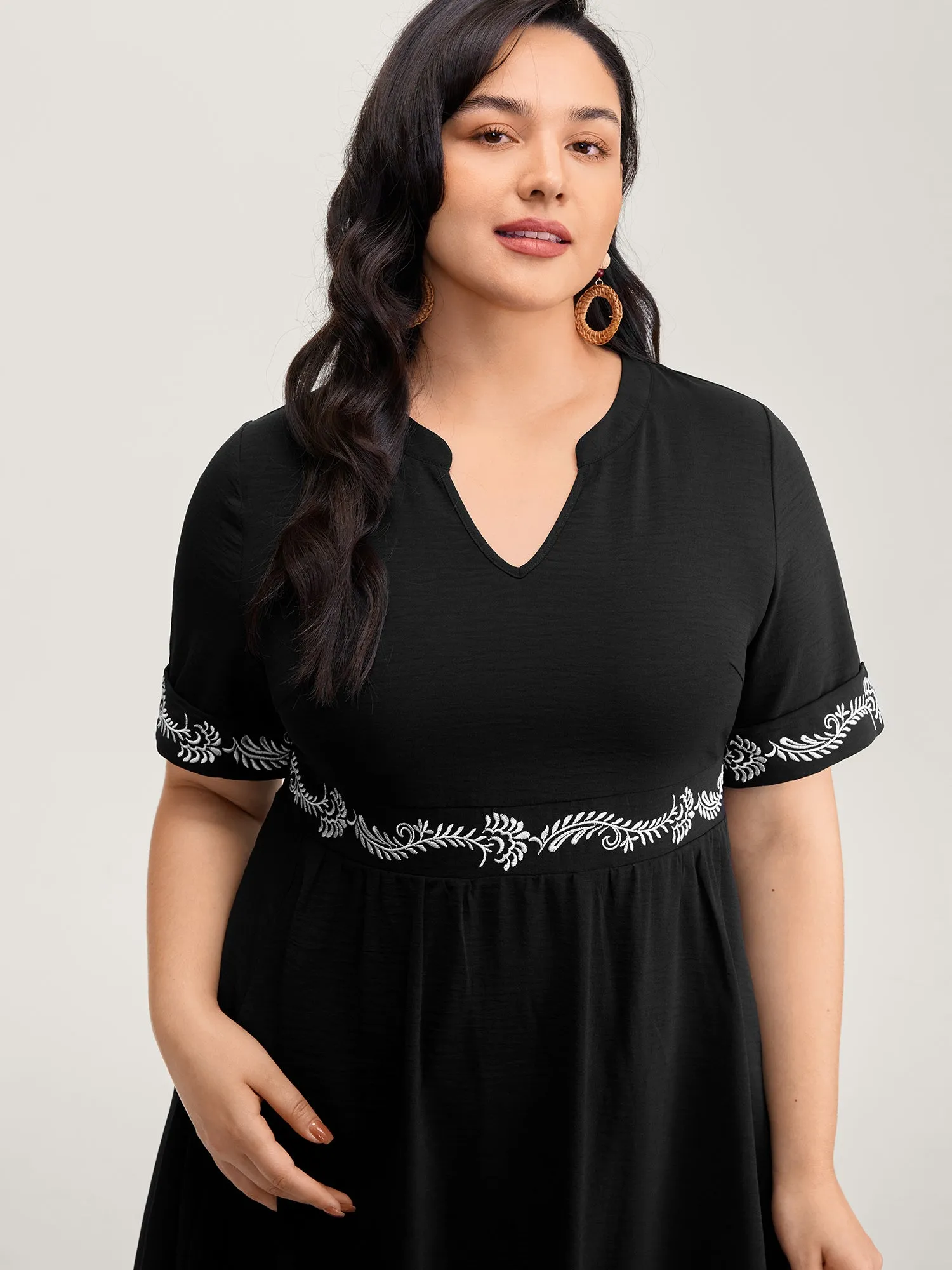 Embroidered Shirred Waist-Defining Maxi Dress sold by Bloomchic product image thumbnail 3