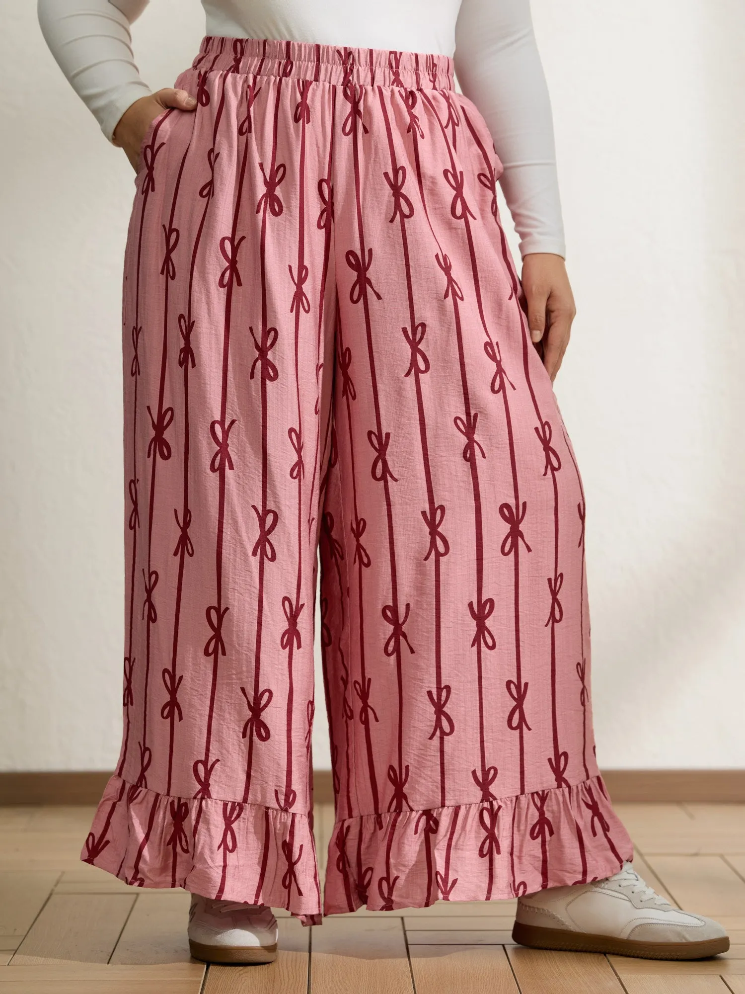 Bowknot Stripes Wide-Leg Lounge Bottoms sold by Bloomchic product image thumbnail 2