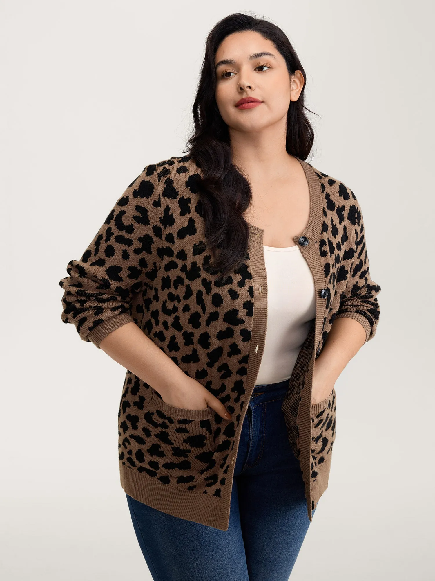 Supersoft Leopard Print Pockets Contrast Knit Cardigan sold by Bloomchic product image thumbnail 2