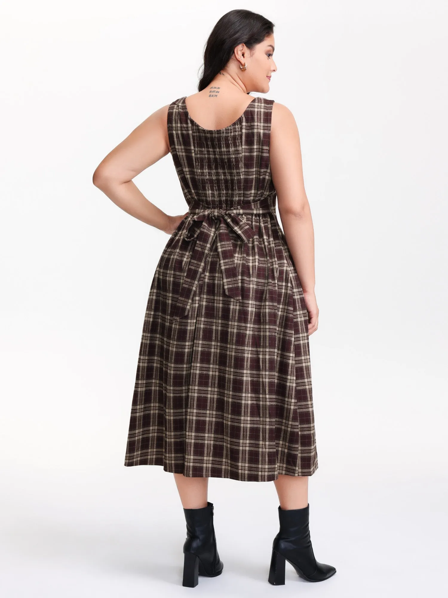 Retro Plaid Drop Waist Tie Midi Dress sold by Bloomchic product image thumbnail 4