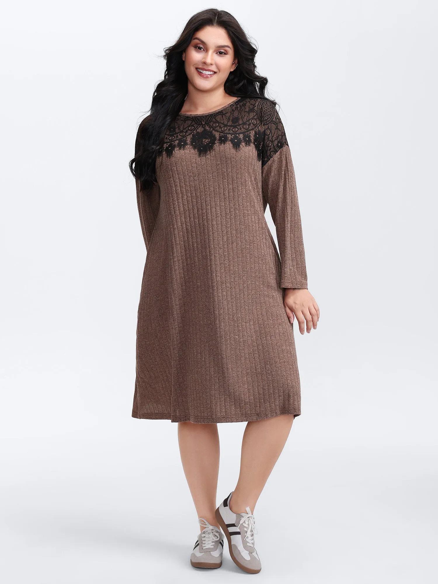 Heather Lace Ribbed Pockets Midi Dress sold by Bloomchic product image thumbnail 3