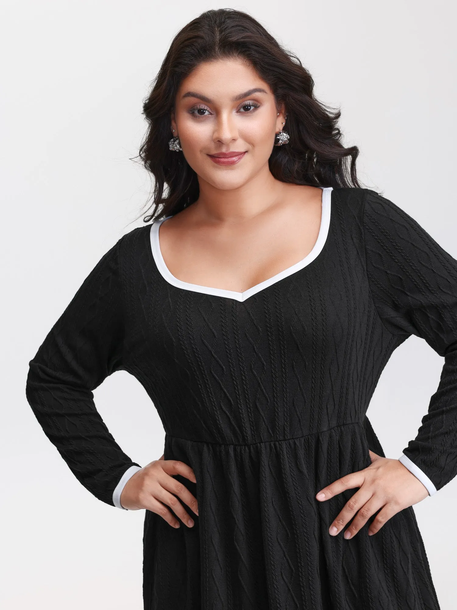 Color Contrast Pockets Knit Maxi Dress sold by Bloomchic product image thumbnail 2