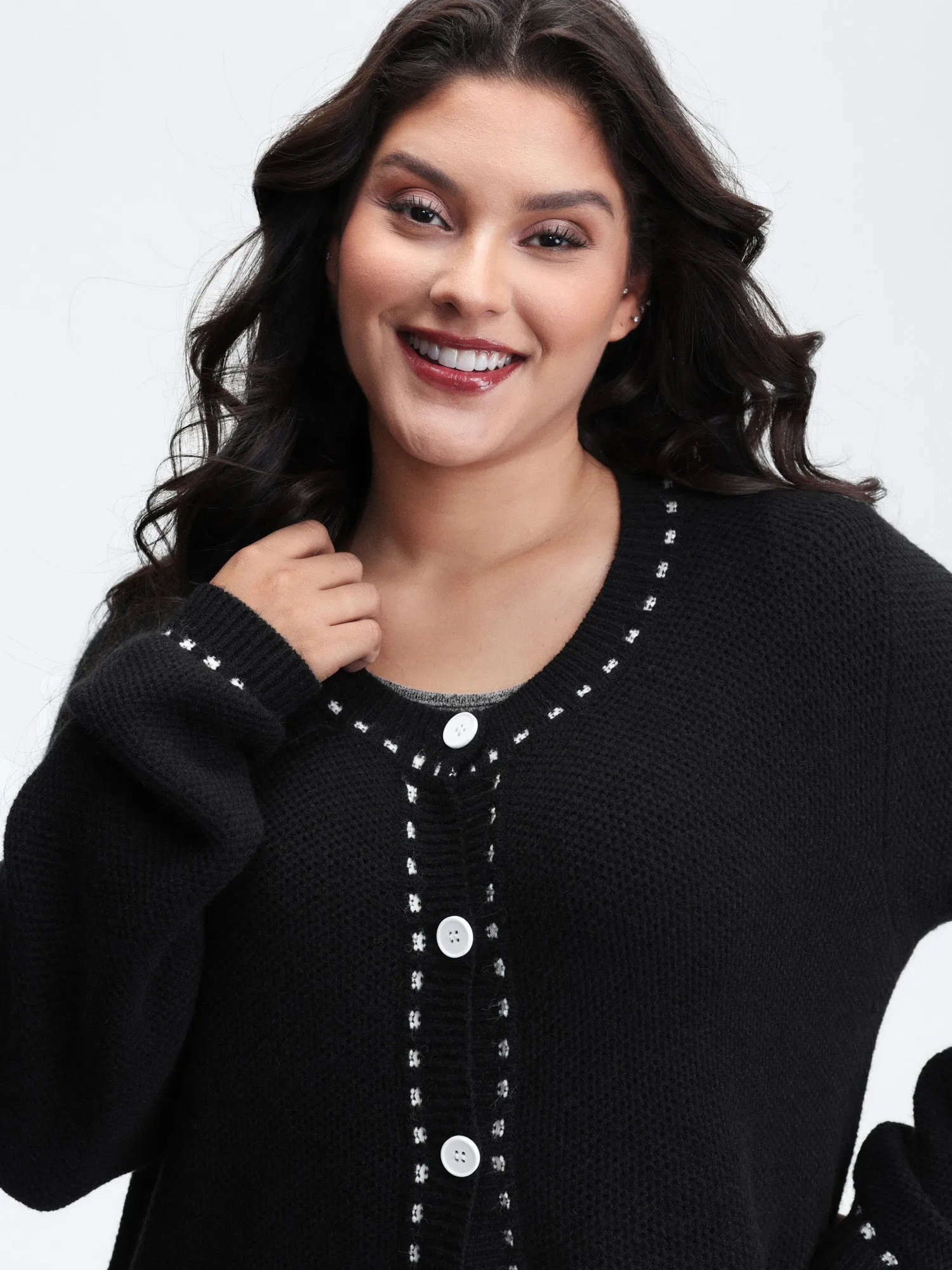 Arc Hem Textured Color Contrast Knit Cardigan sold by Bloomchic product image thumbnail 2