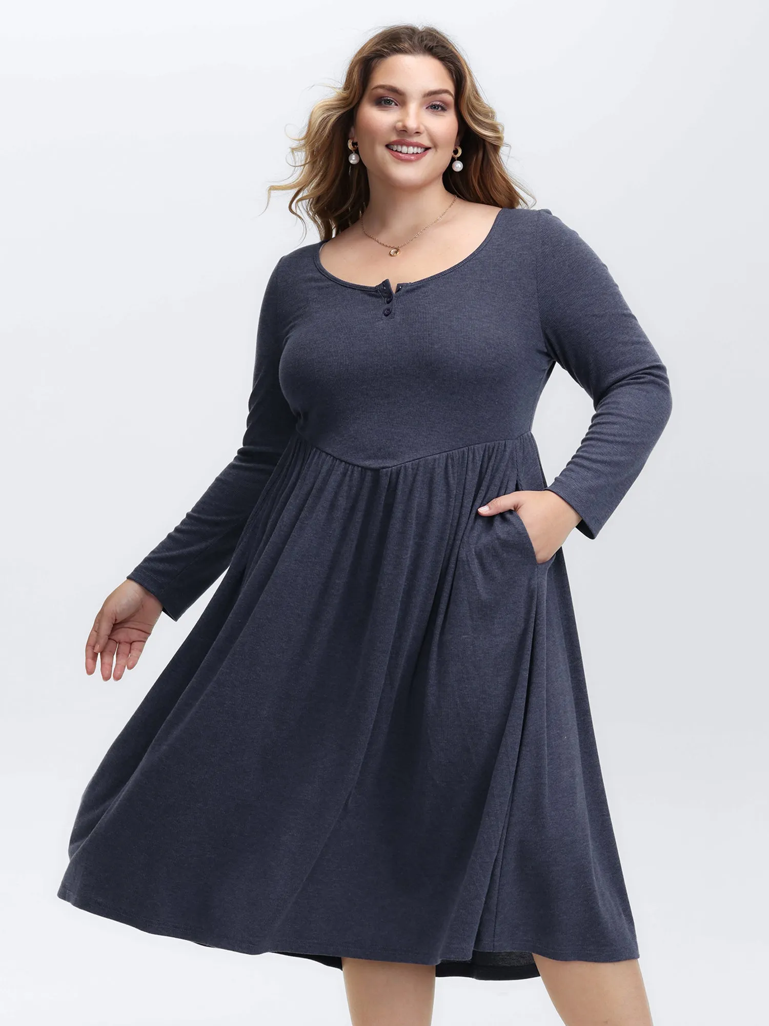 Stretchy Waist Scoop Neck Knit Midi Dress sold by Bloomchic