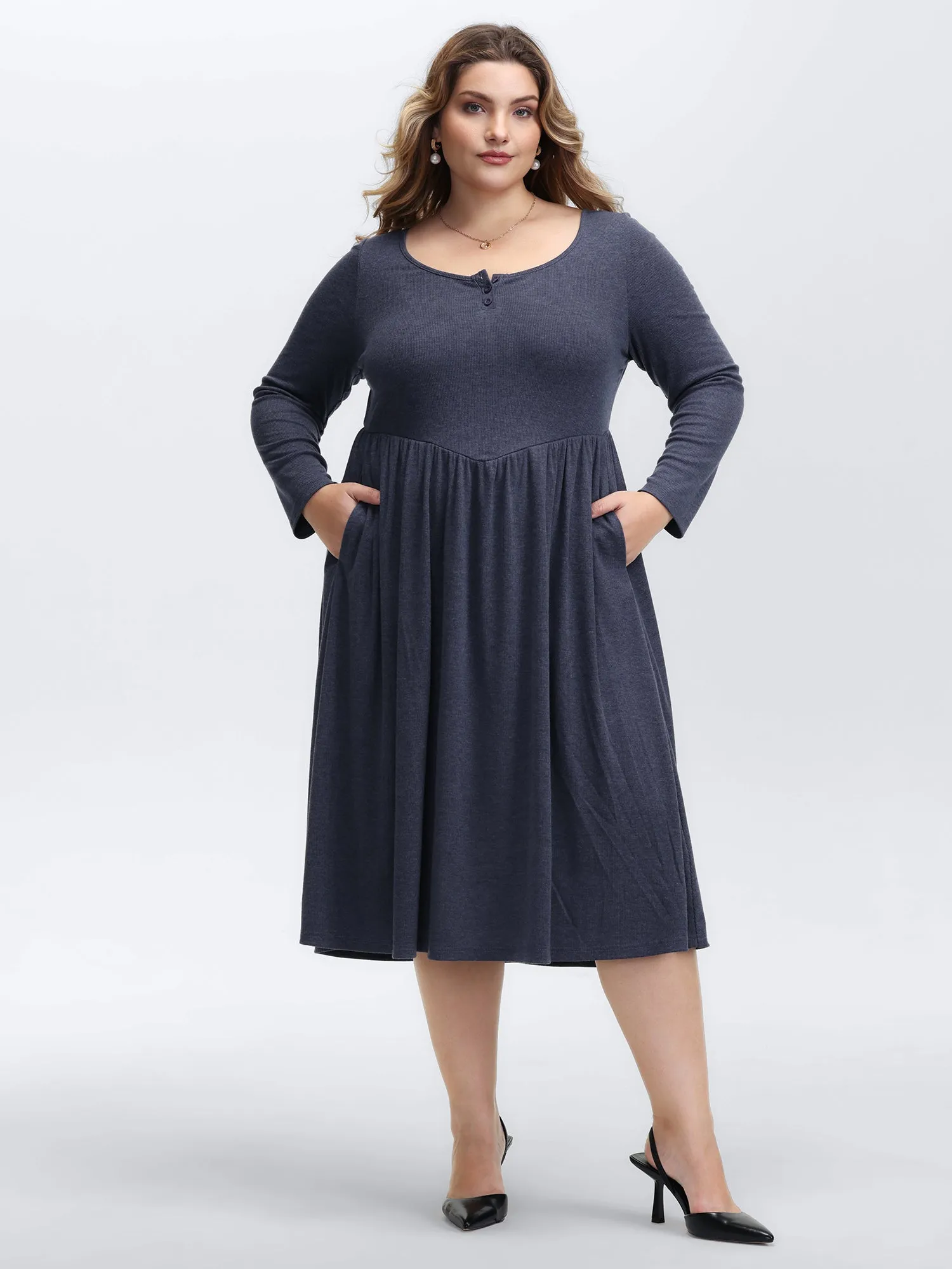 Stretchy Waist Scoop Neck Knit Midi Dress sold by Bloomchic product image thumbnail 3