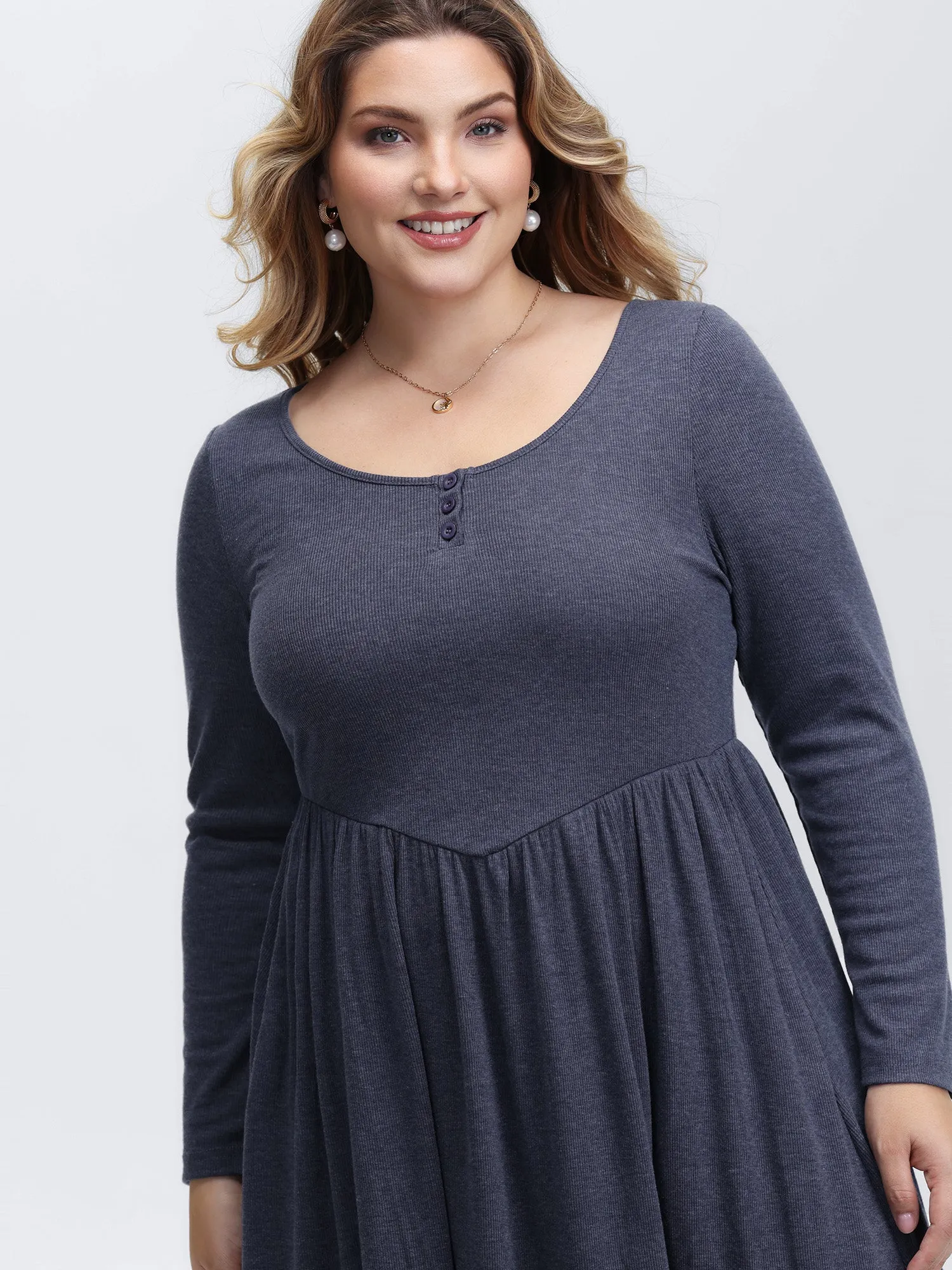 Stretchy Waist Scoop Neck Knit Midi Dress sold by Bloomchic product image thumbnail 2