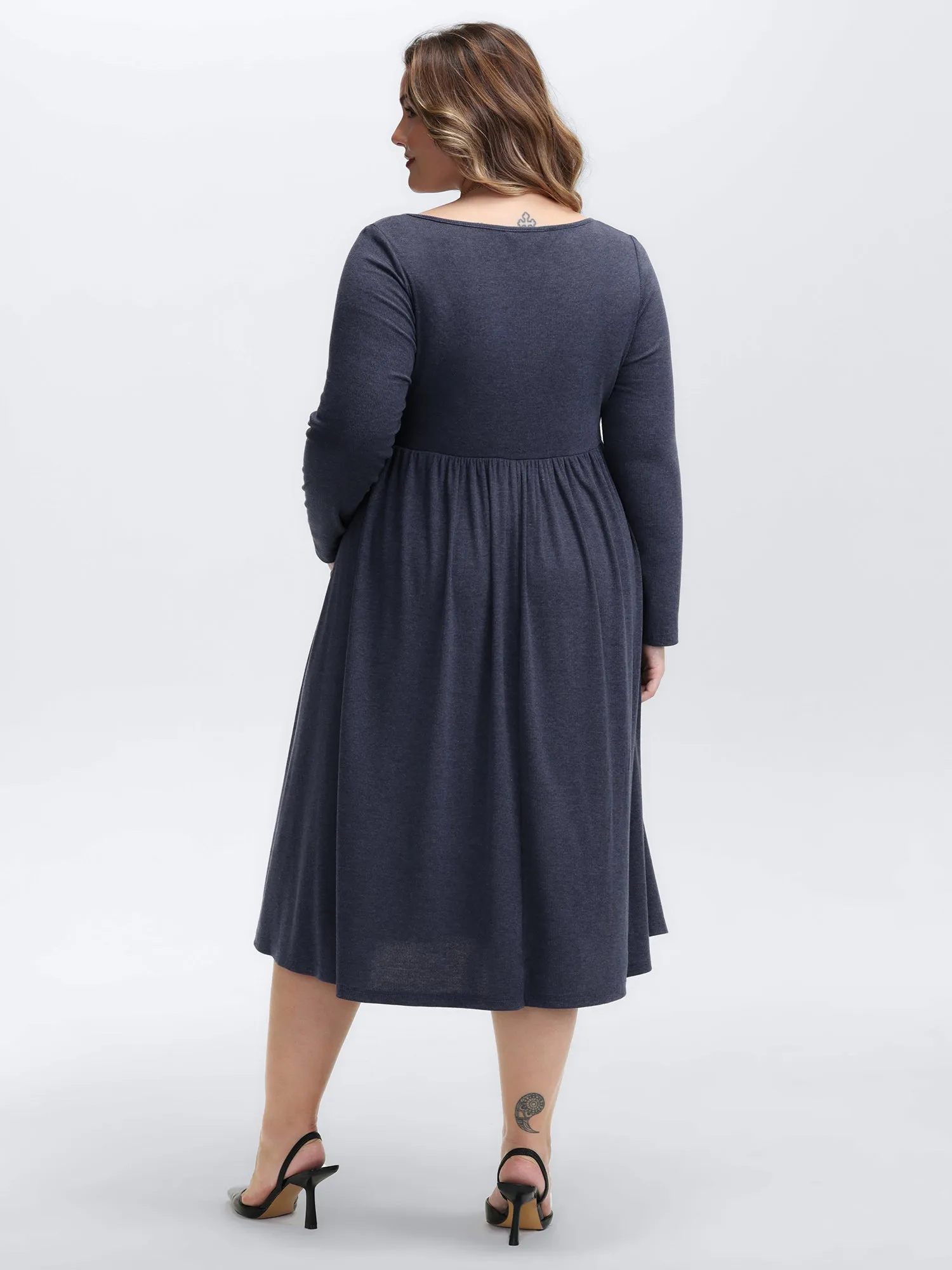 Stretchy Waist Scoop Neck Knit Midi Dress sold by Bloomchic product image thumbnail 4