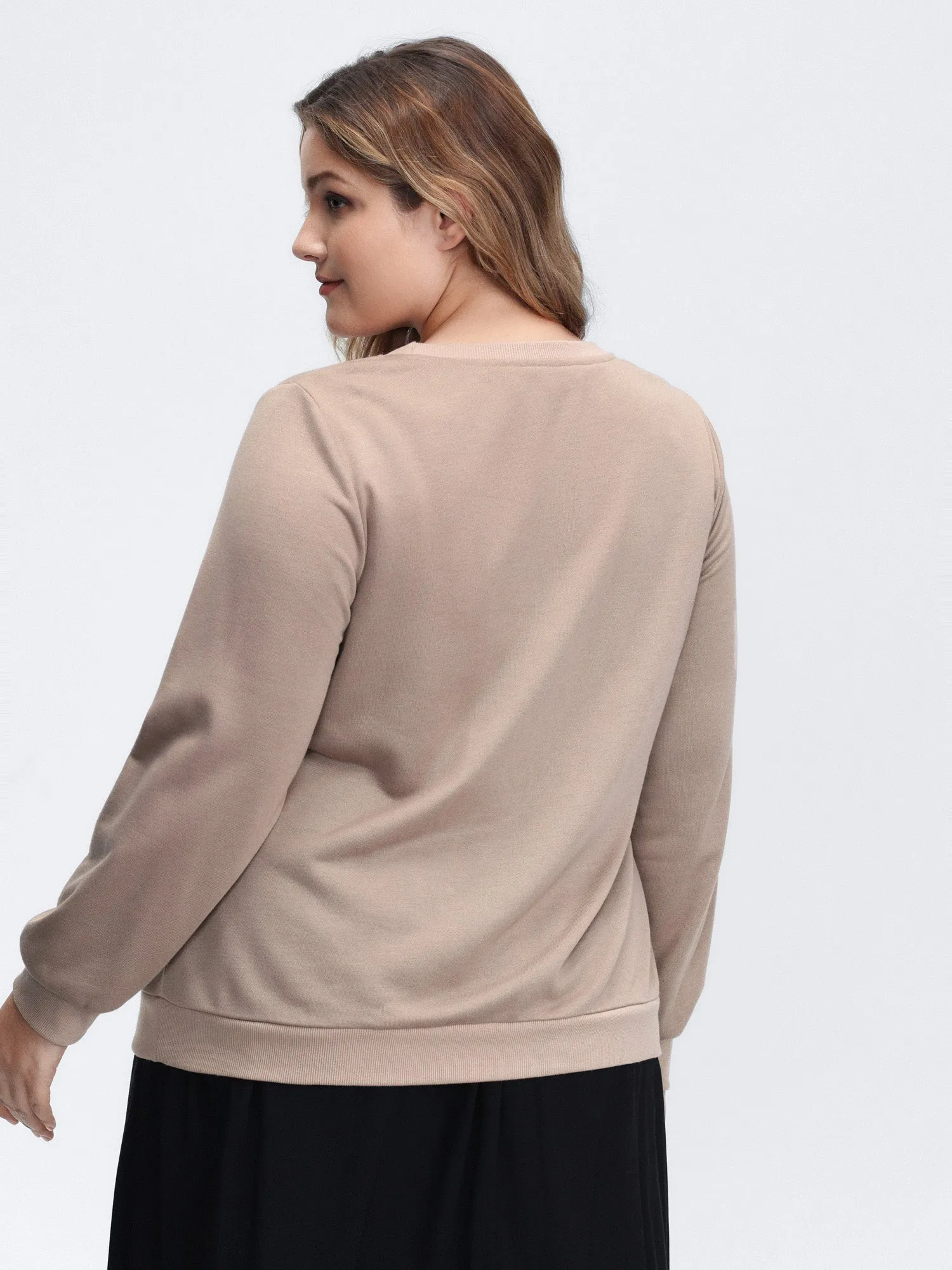 Leopard Bowtie Print Stretchy-Fit Sweatshirt sold by Bloomchic product image thumbnail 4