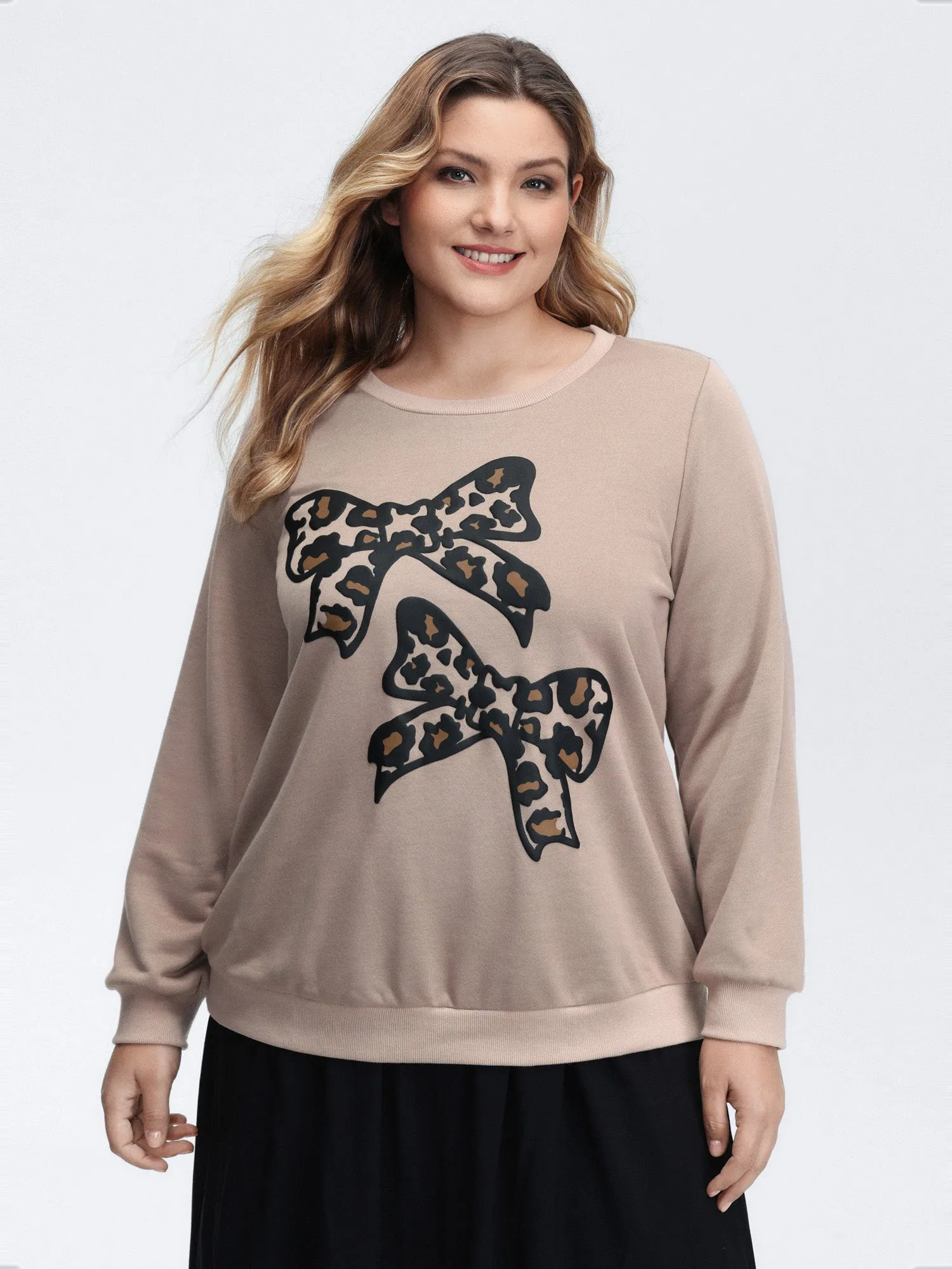 Leopard Bowtie Print Stretchy-Fit Sweatshirt sold by Bloomchic product image thumbnail 2