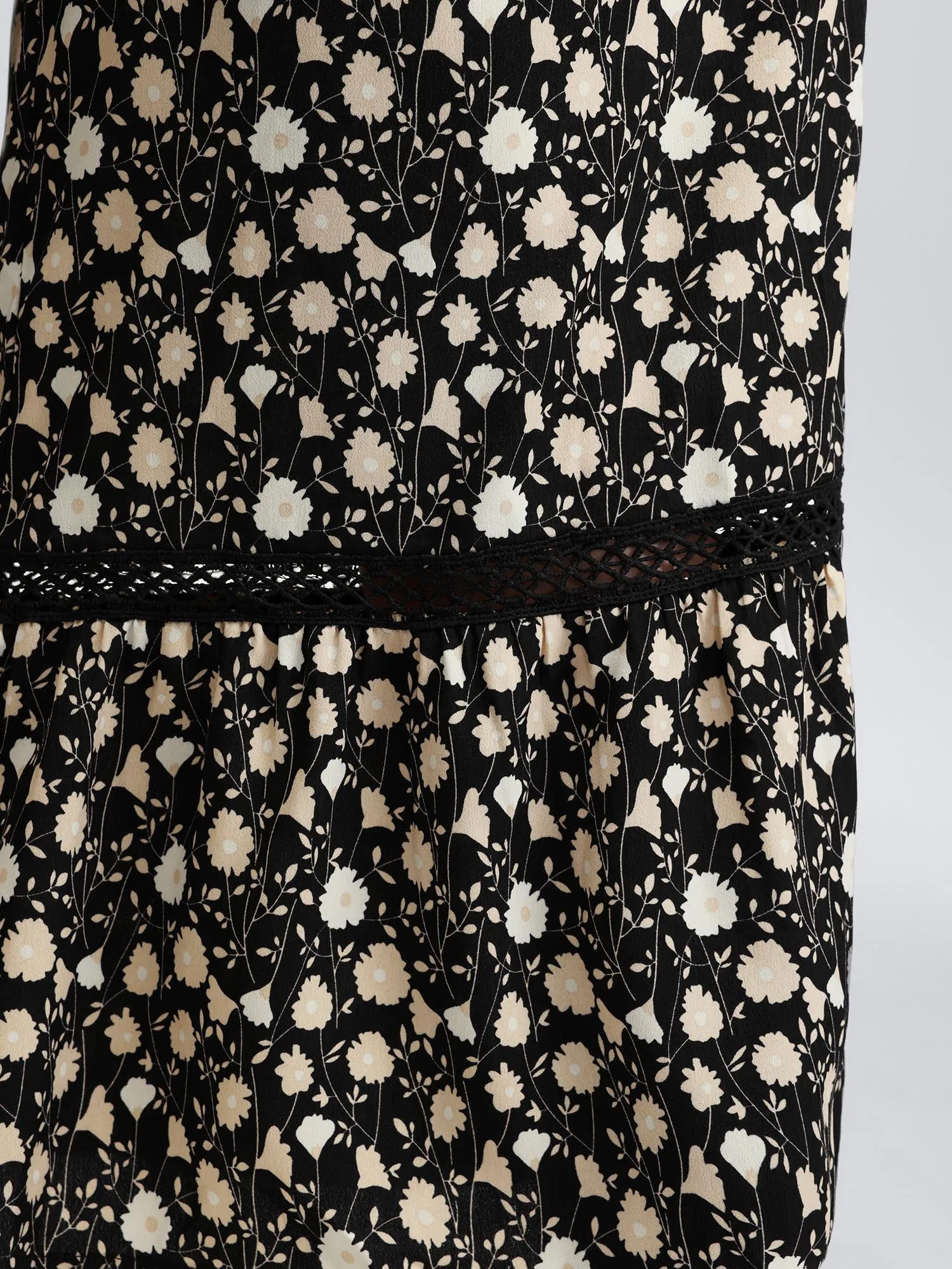 Floral Print Shirred Wide Waistband Tiered Pants sold by Bloomchic product image thumbnail 5