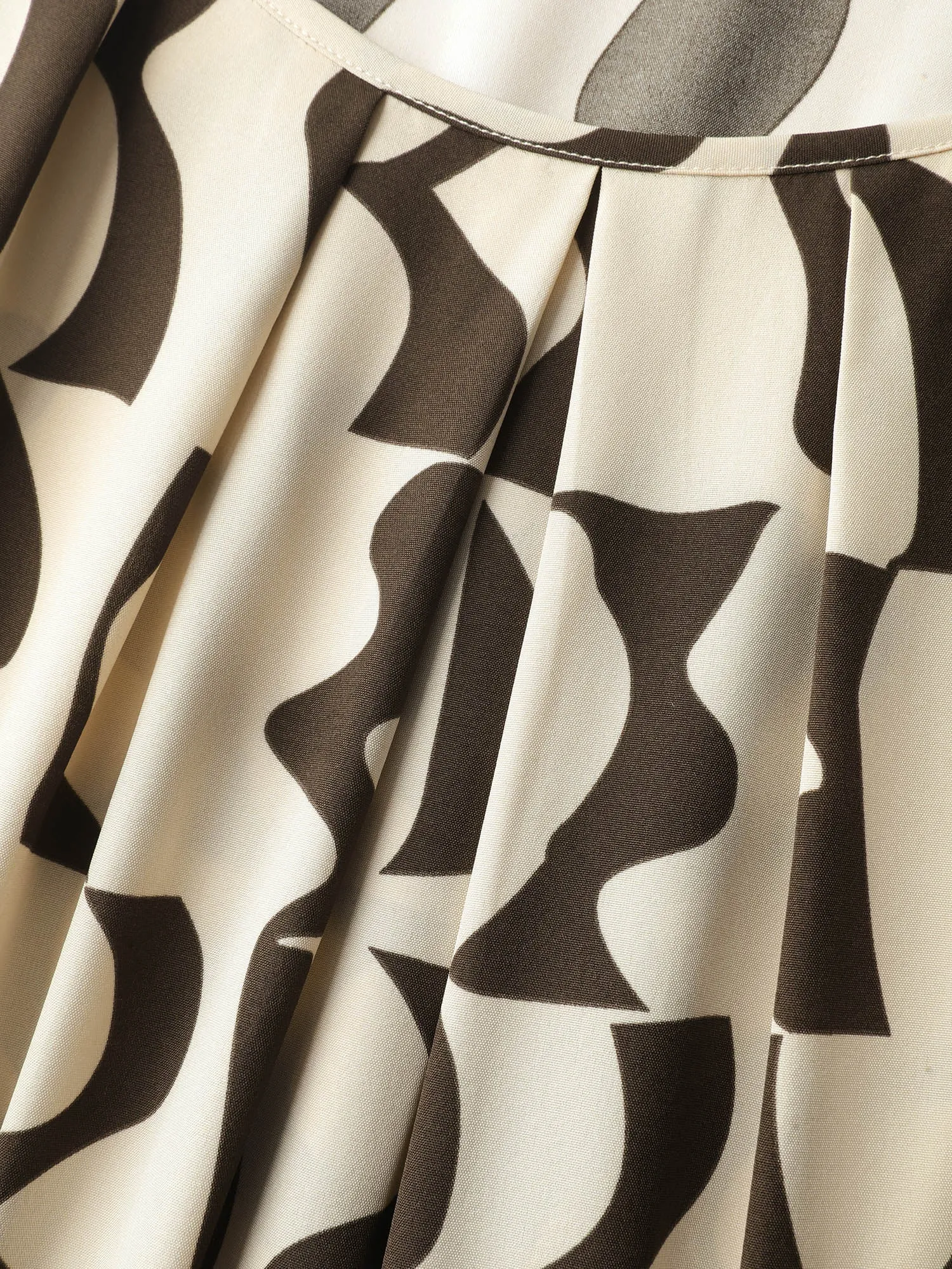 Geometric Print Pleated Neckline Belt Midi Dress sold by Bloomchic product image thumbnail 5
