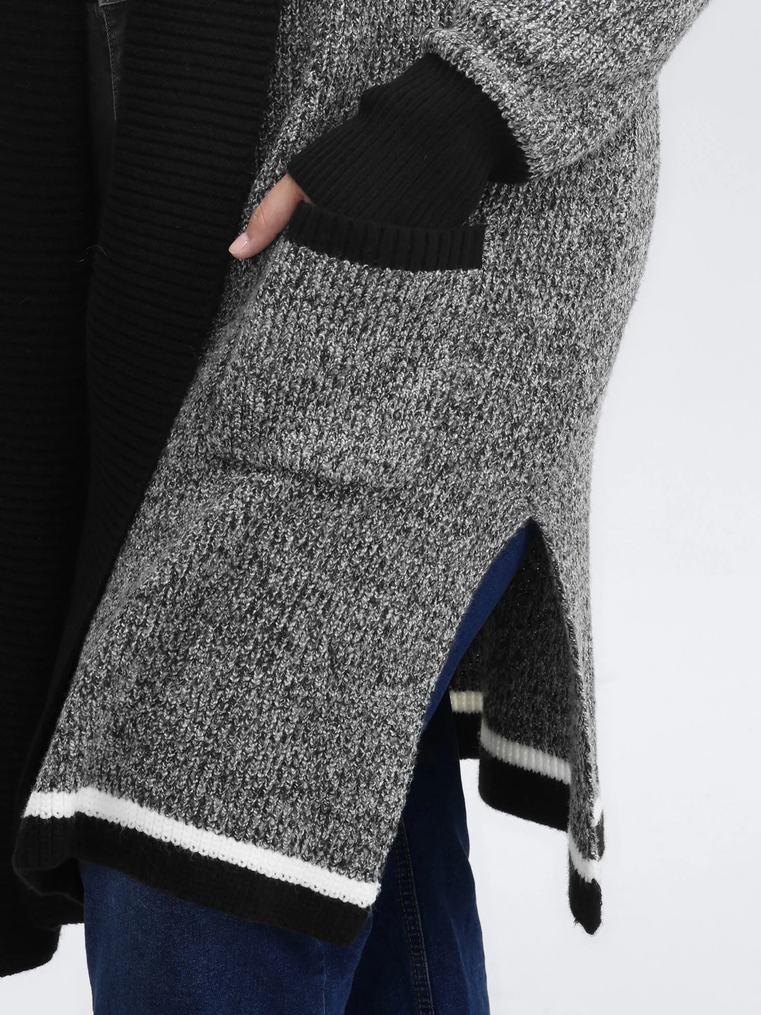 Color Contrast Trim Textured Pocket Knit Cardigan sold by Bloomchic product image thumbnail 3